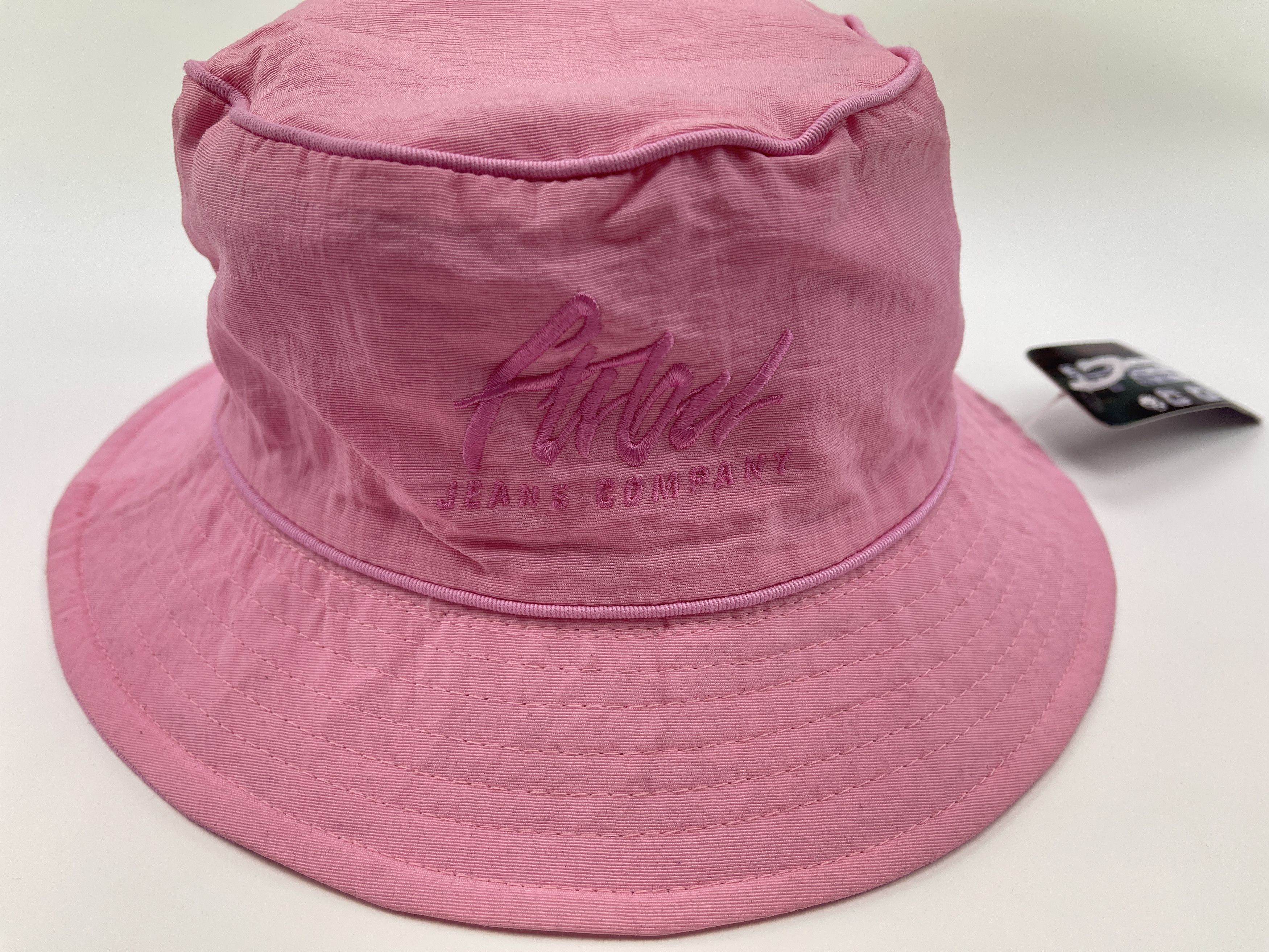 Fubu Fubu bucket hat, snapback, vintage hip hop hat, 90s hip-hop Size ONE SIZE - 1 Thumbnail