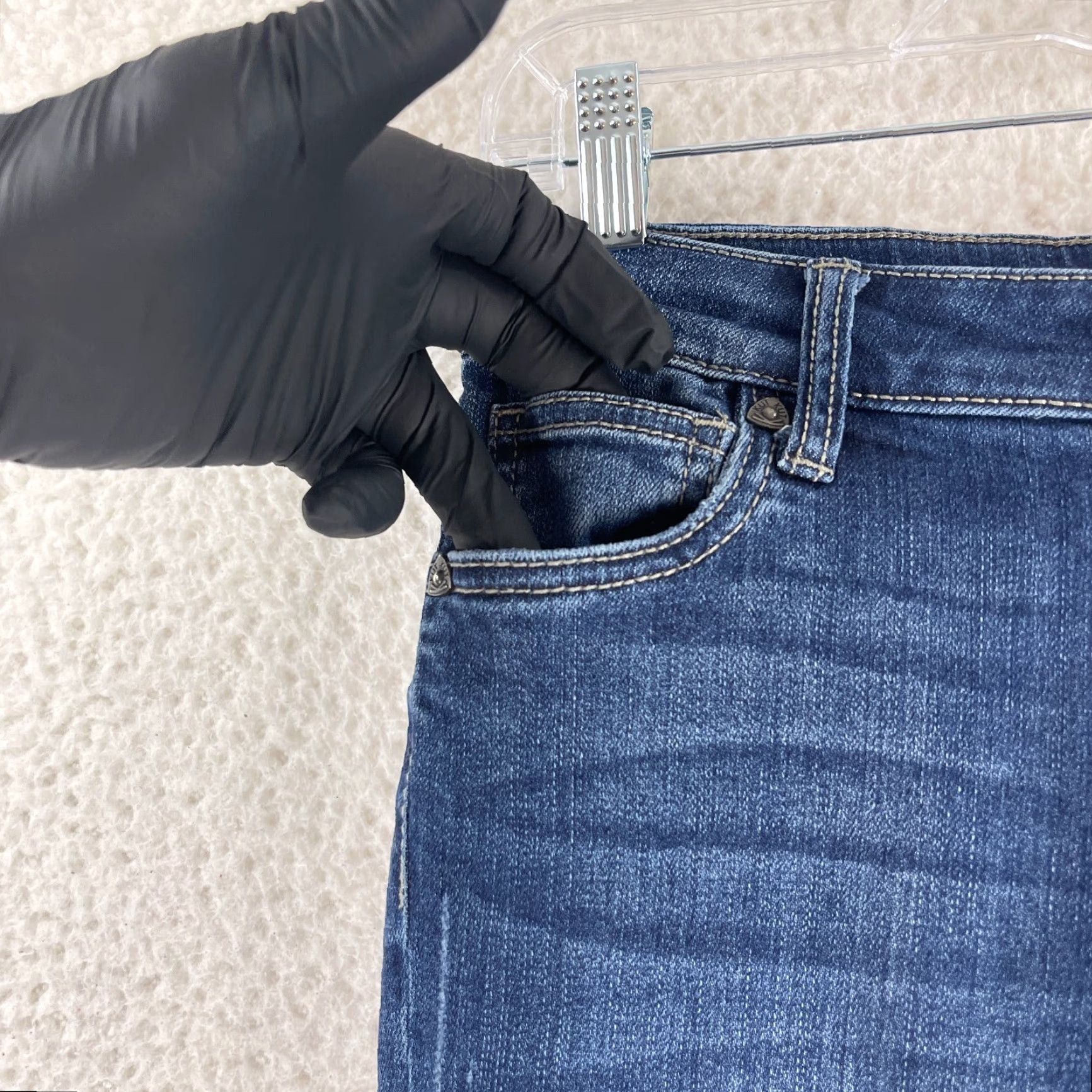 Vintage KUT from the Kloth Blue Denim Skinny Jeans Womens Size 2 Casual Low-Rise 5-Pocket Stretch Regular Inseam 28" Refined/Boho City Style Size 26" / US 2 / IT 38 - 4 Thumbnail