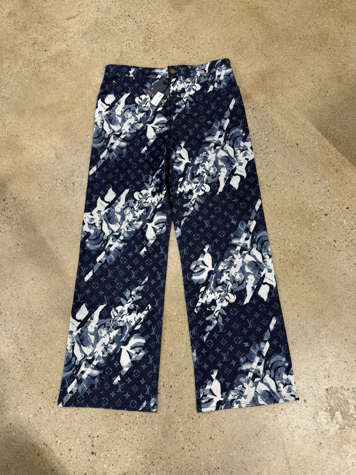Louis Vuitton Louis Vuitton Monogram Printed Jeans NEW 2300$ Size US 33 - 1 Thumbnail