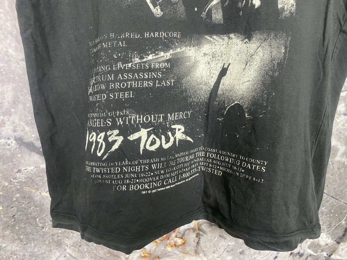 Vintage Men’s Urban Spirit Shirt 1983 Tour Rock Size XL Size US XL / EU 56 / 4 - 5 Thumbnail