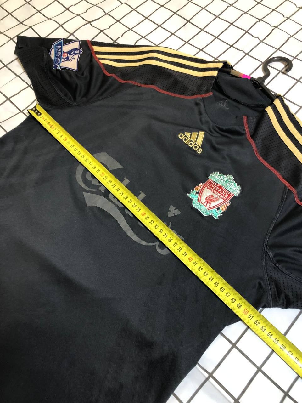 Adidas LIVERPOOL AWAY FOOTBALL SHIRT SOCCER JERSEY ADIDAS Size US M / EU 48-50 / 2 - 10 Thumbnail