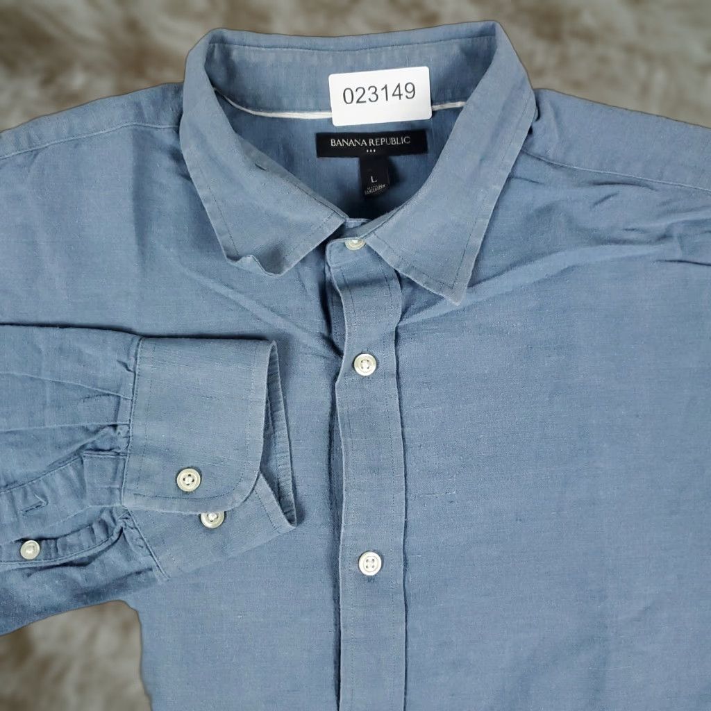 Banana Republic Banana Republic Shirt Mens Large Blue Casual Button Up Long Sleeve Cotton Woven Regular Button-Up Casual Business Formal Wedding Workwear 90s? Size US L / EU 52-54 / 3 - 1 Thumbnail