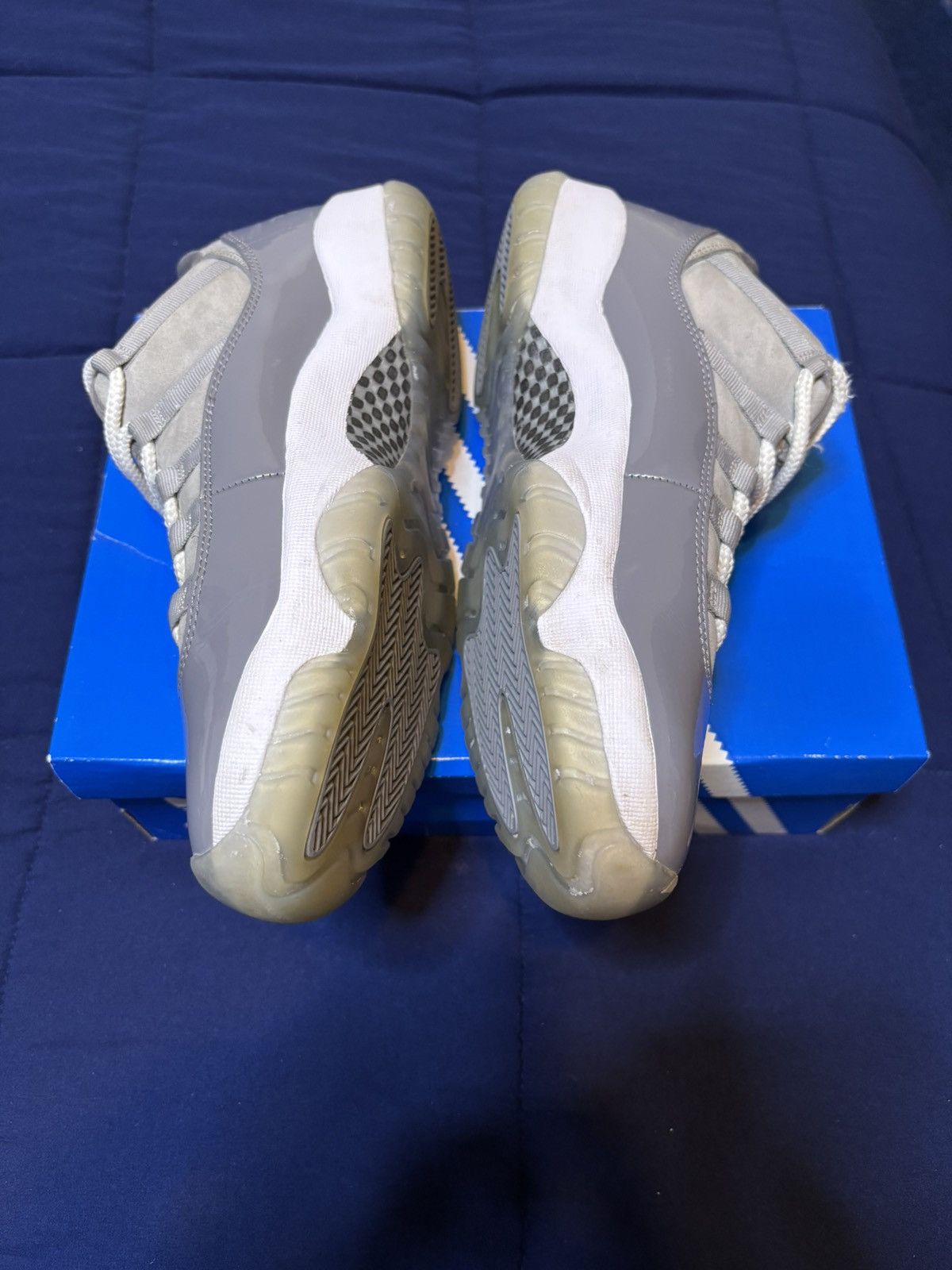 Jordan Brand Jordan 11 Retro Low Cool Grey 2018 Size 10 Size US 10 / EU 43 - 4 Thumbnail