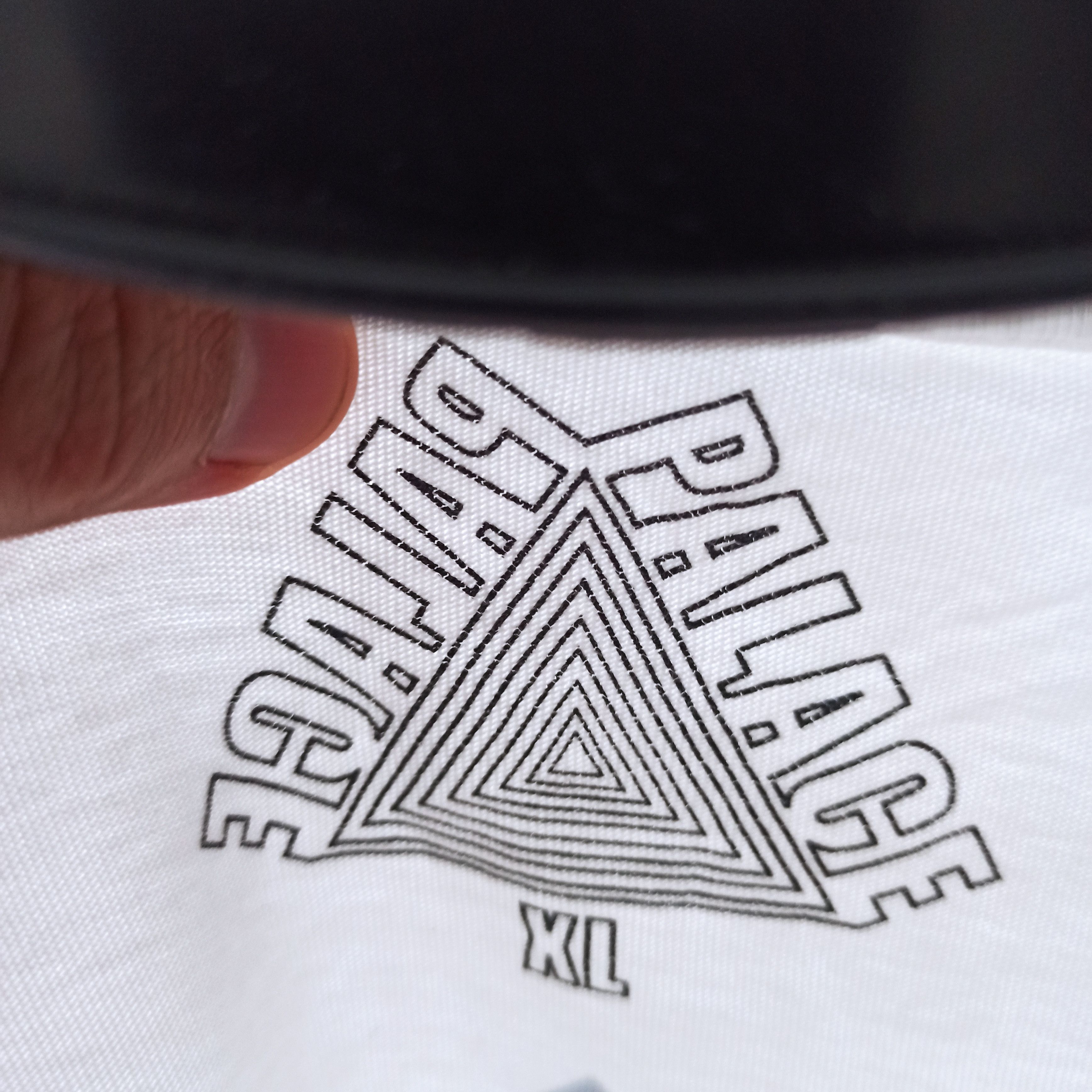 Japanese Brand × Palace 🔥Rare Palace LA promo tee Size US XL / EU 56 / 4 - 5 Thumbnail