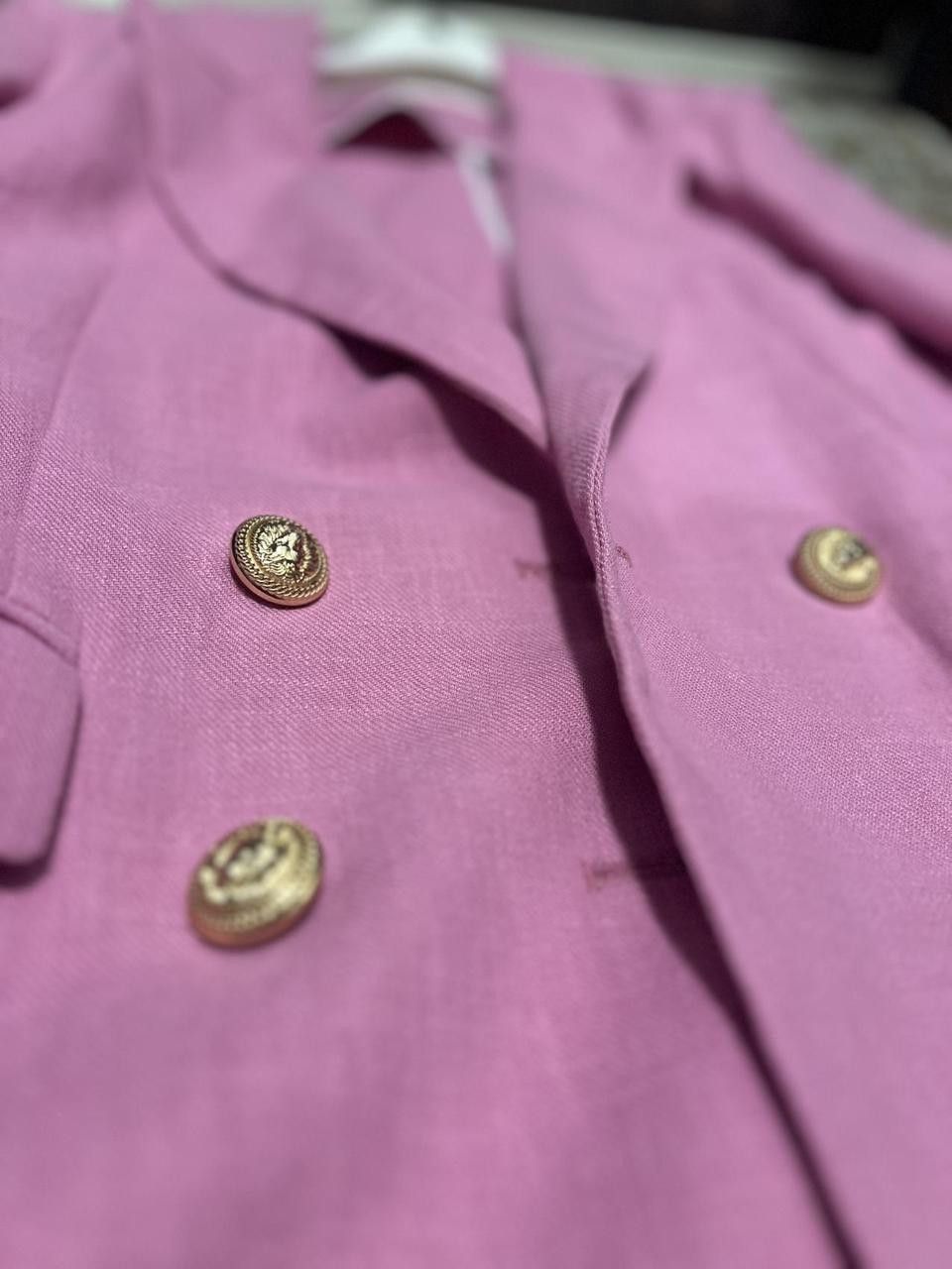 Vintage Pink Double-Breasted Blazer with Gold Buttons Size M / US 6-8 / IT 42-44 - 2 Thumbnail