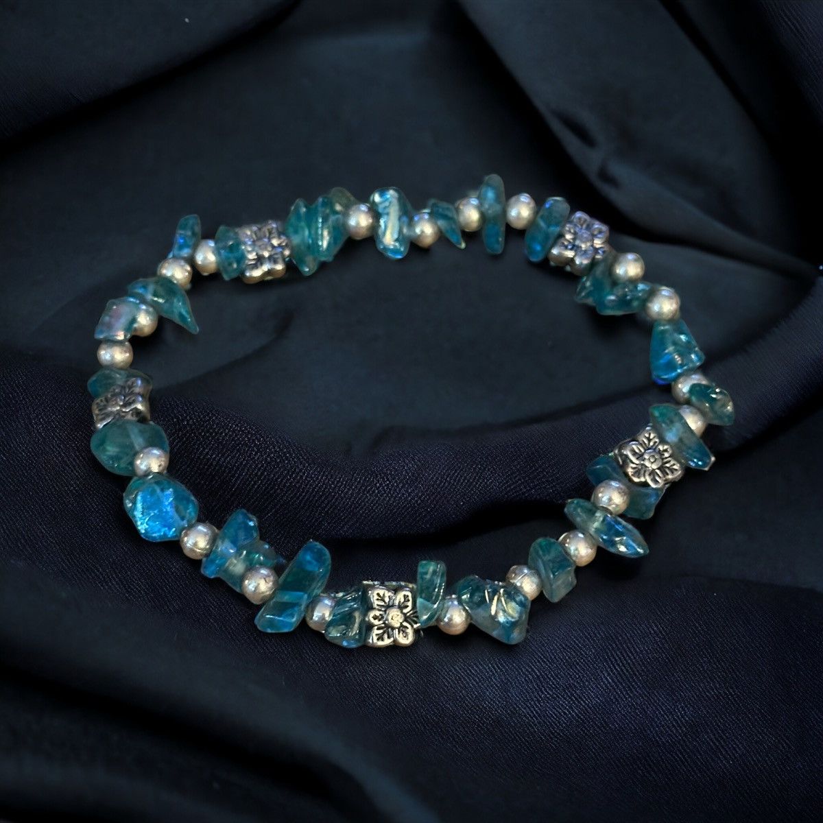 Other Blue glass chip bead stretch bracelet Size ONE SIZE - 1 Thumbnail