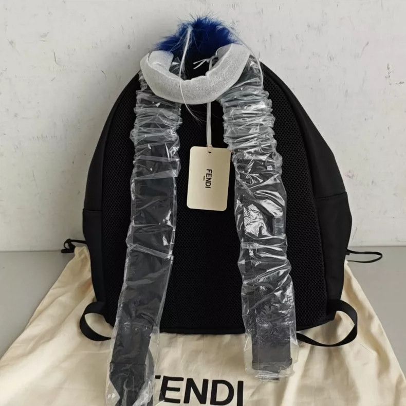 Fendi Fendi Karl Lagerfeld fur pompom circle stud double shoulde Size ONE SIZE - 2 Thumbnail