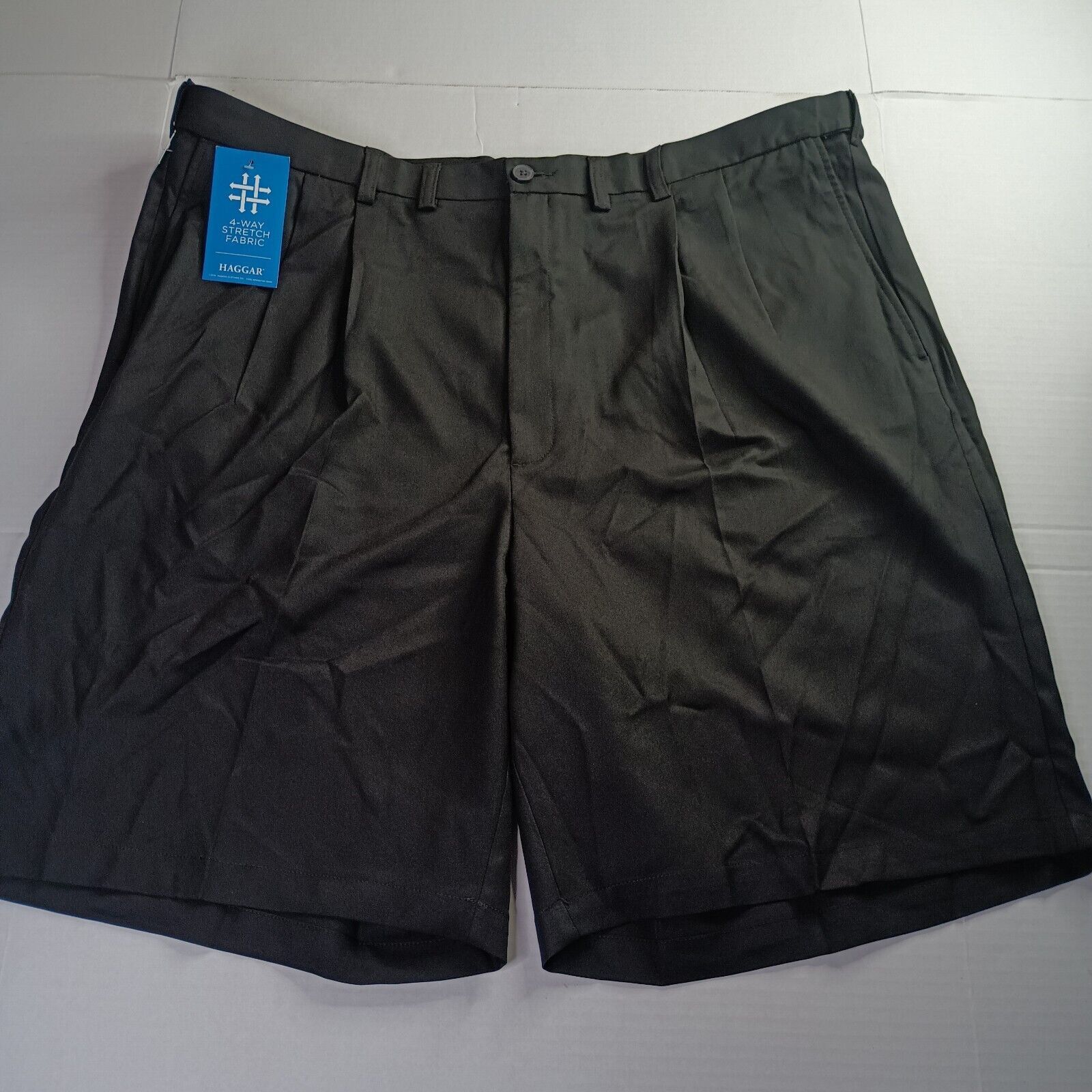 Haggar Haggar Men's Classic Fit Stretch 10" Shorts 46W Black Size US 44 / EU 60 - 1 Thumbnail