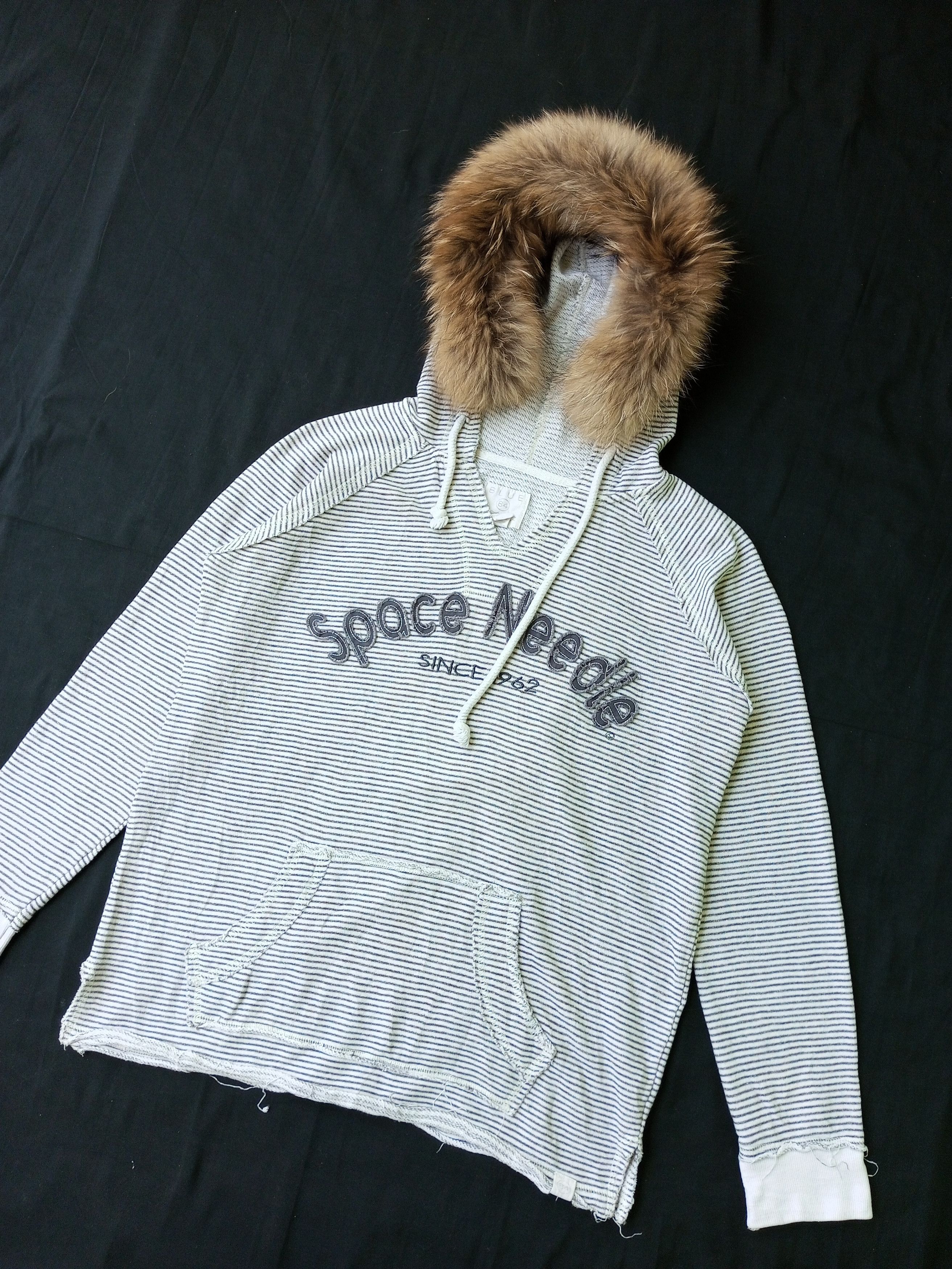 Issey Miyake × Japanese Brand × Le Grande Bleu (L.G.B.) Crazy Fur Hoodie Blue 84 Distressed style Size US L / EU 52-54 / 3 - 2 Thumbnail