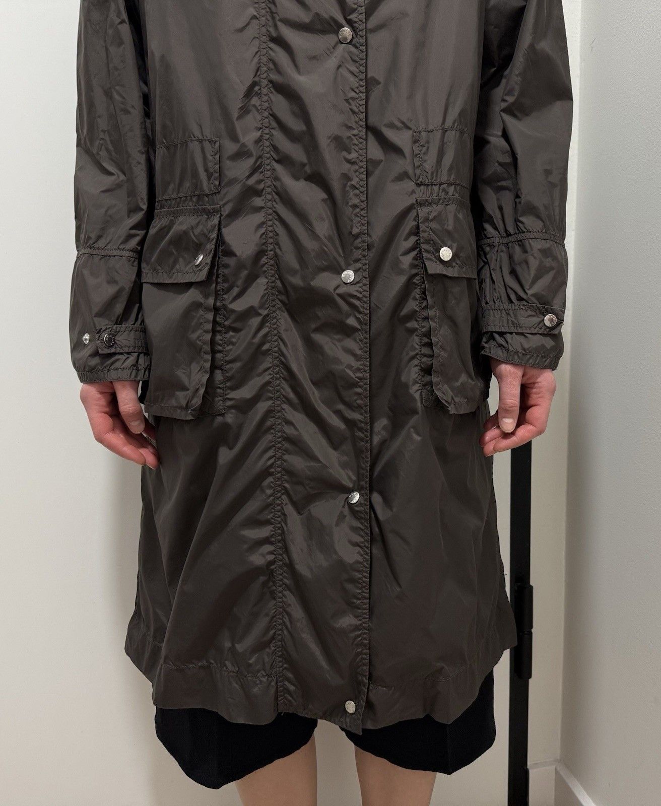 Moncler Vintage Moncler Womens Light Nylon Jacket Rain size 1 Size S / US 4 / IT 40 - 5 Thumbnail