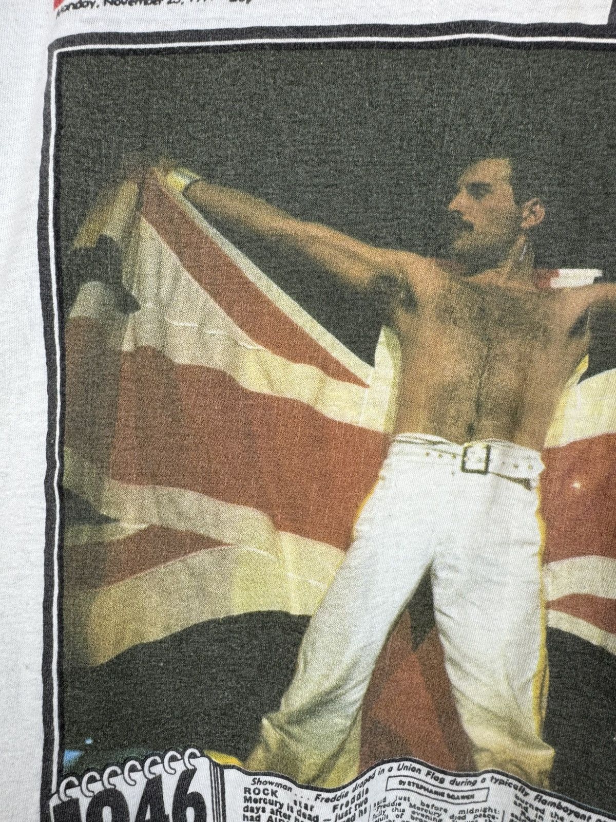 Band Tees Freddie Mercury "Freddie Is Dead" T-shirt Vintage Style Size US L / EU 52-54 / 3 - 12 Thumbnail