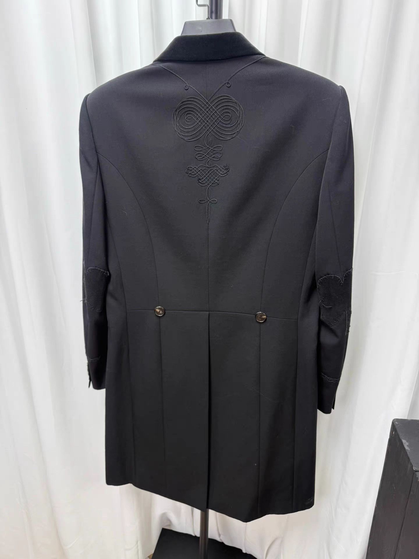 Number (N)ine Number (N)ine 06AW NOIR Velvet Hand-Knit Coat K20 Size US XL / EU 56 / 4 - 2 Thumbnail