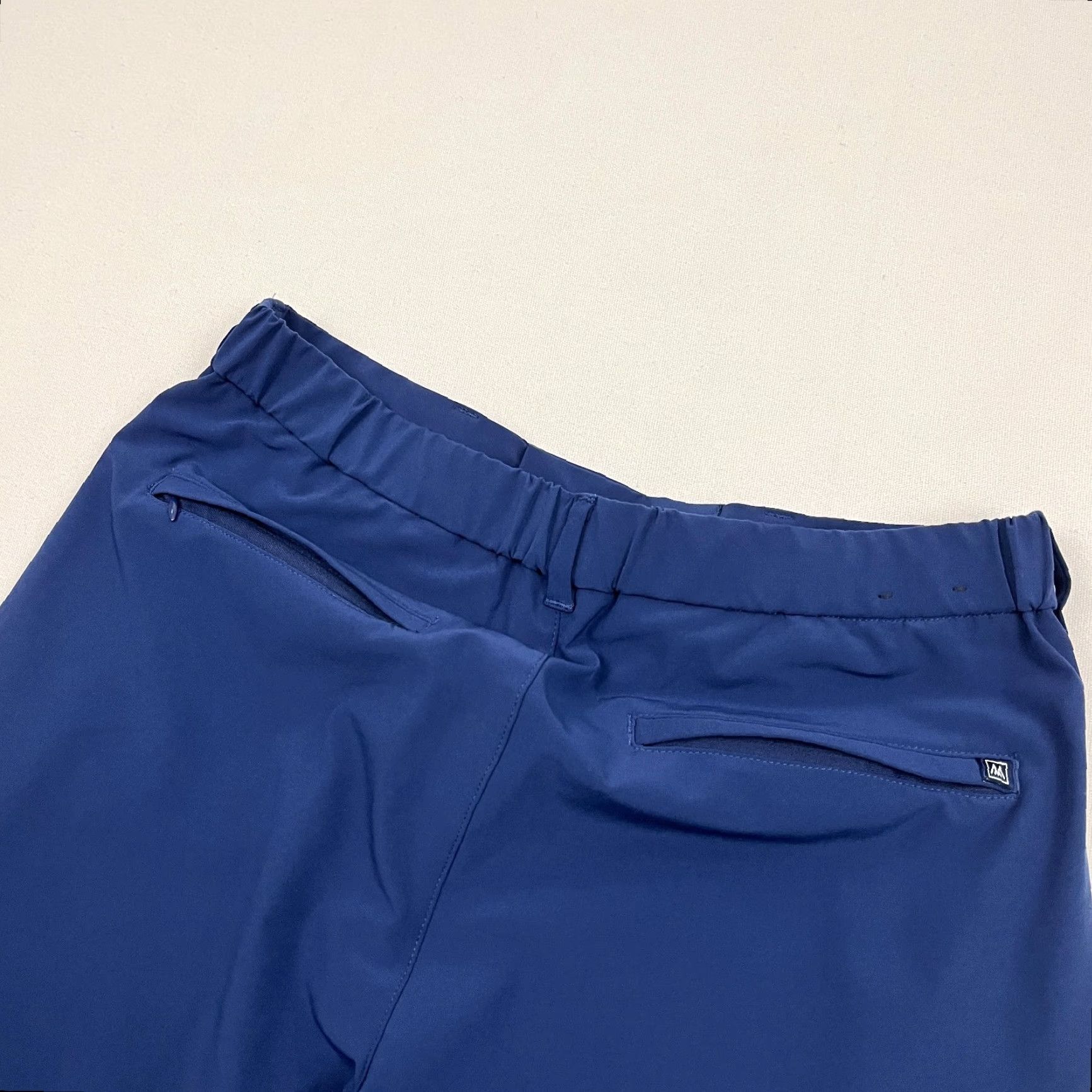 Mizzen+Main Mizzen + Main Helmsman Pants Mens 32 x 29 Slim Tapered Jogger Stretch Casual Blue polyester blend Denim? No. Size US 32 / EU 48 - 3 Thumbnail