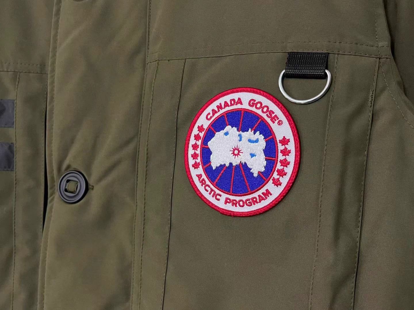 Canada Goose Canada Goose Macculloch M olive green parka like new Size US M / EU 48-50 / 2 - 3 Thumbnail