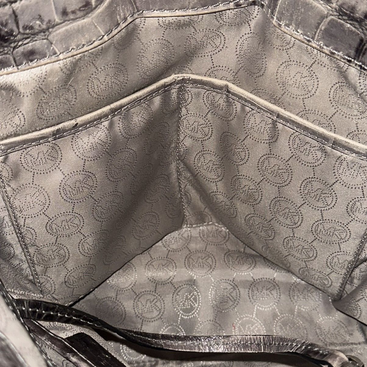 Michael Kors Michael Kors Hamilton gray ombré crocodile stud handbag Size ONE SIZE - 9 Thumbnail