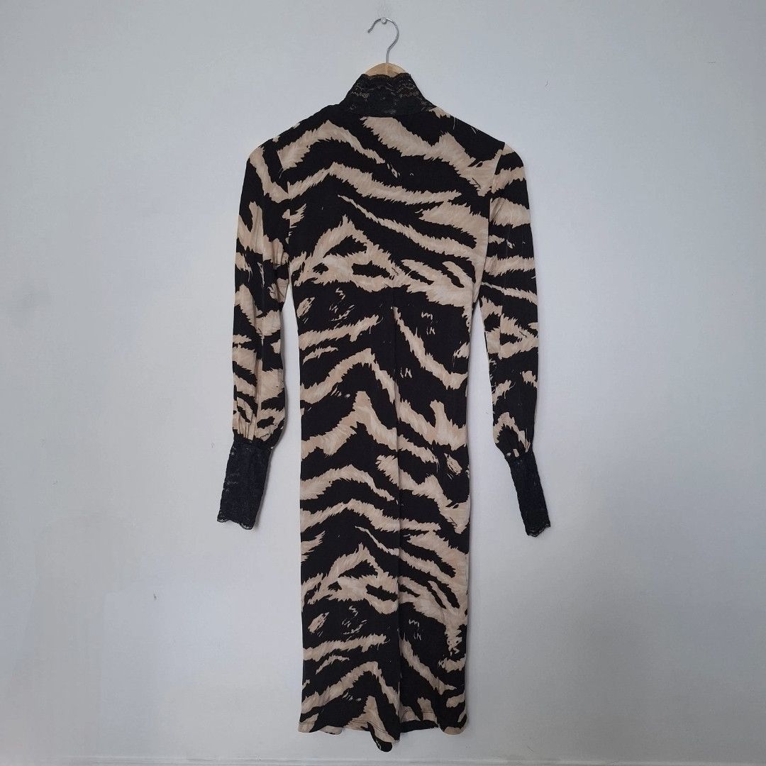 Roberto Cavalli ROBERTO CAVALLI Multicoloured Tiger Print Lace V Neck Dres Size M / US 6-8 / IT 42-44 - 5 Thumbnail