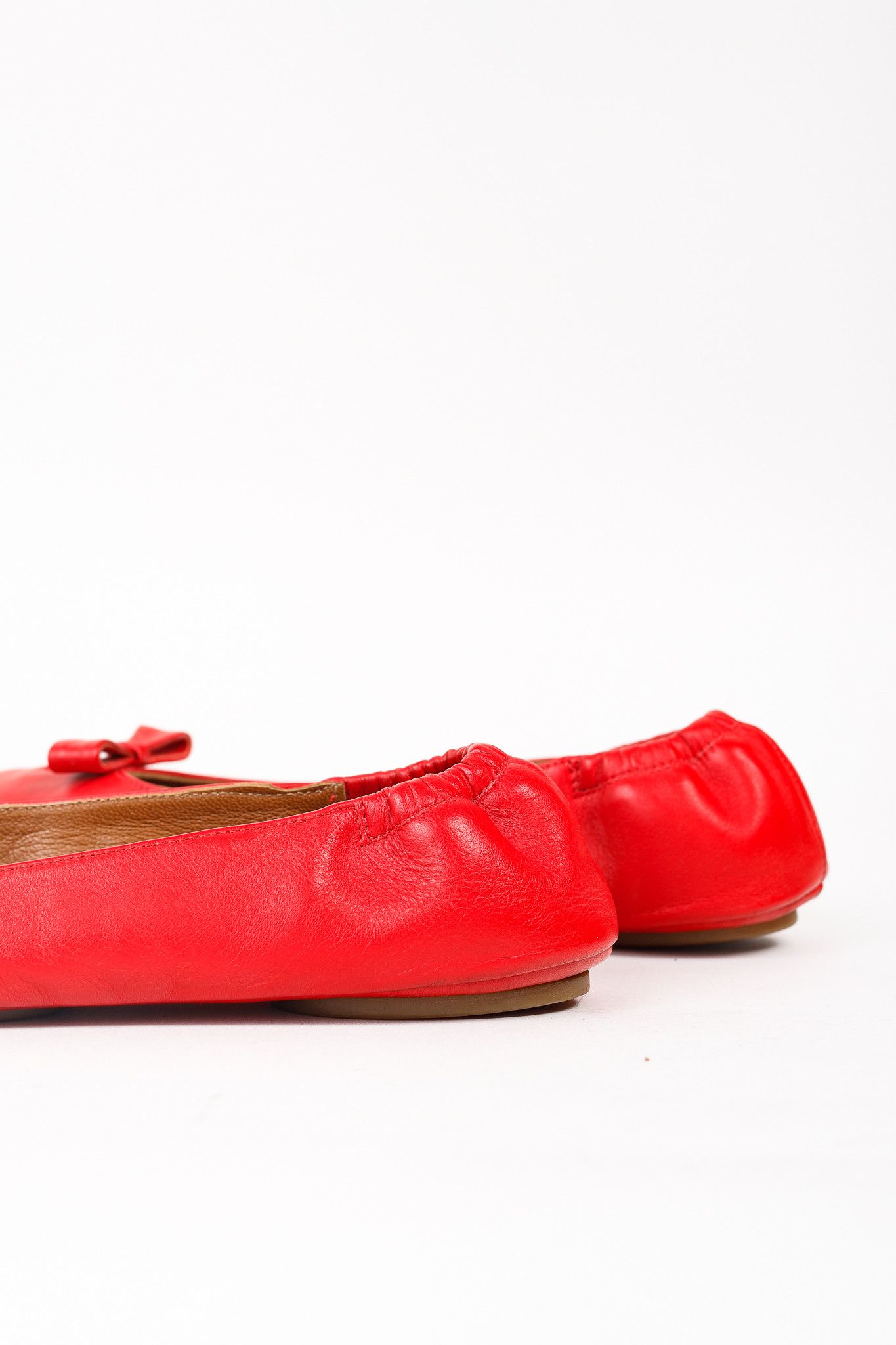 Fendi Fendi Coral Red Leather Bow Scrunch Ballet Flats Size US 7.5 / IT 37.5 - 9 Thumbnail
