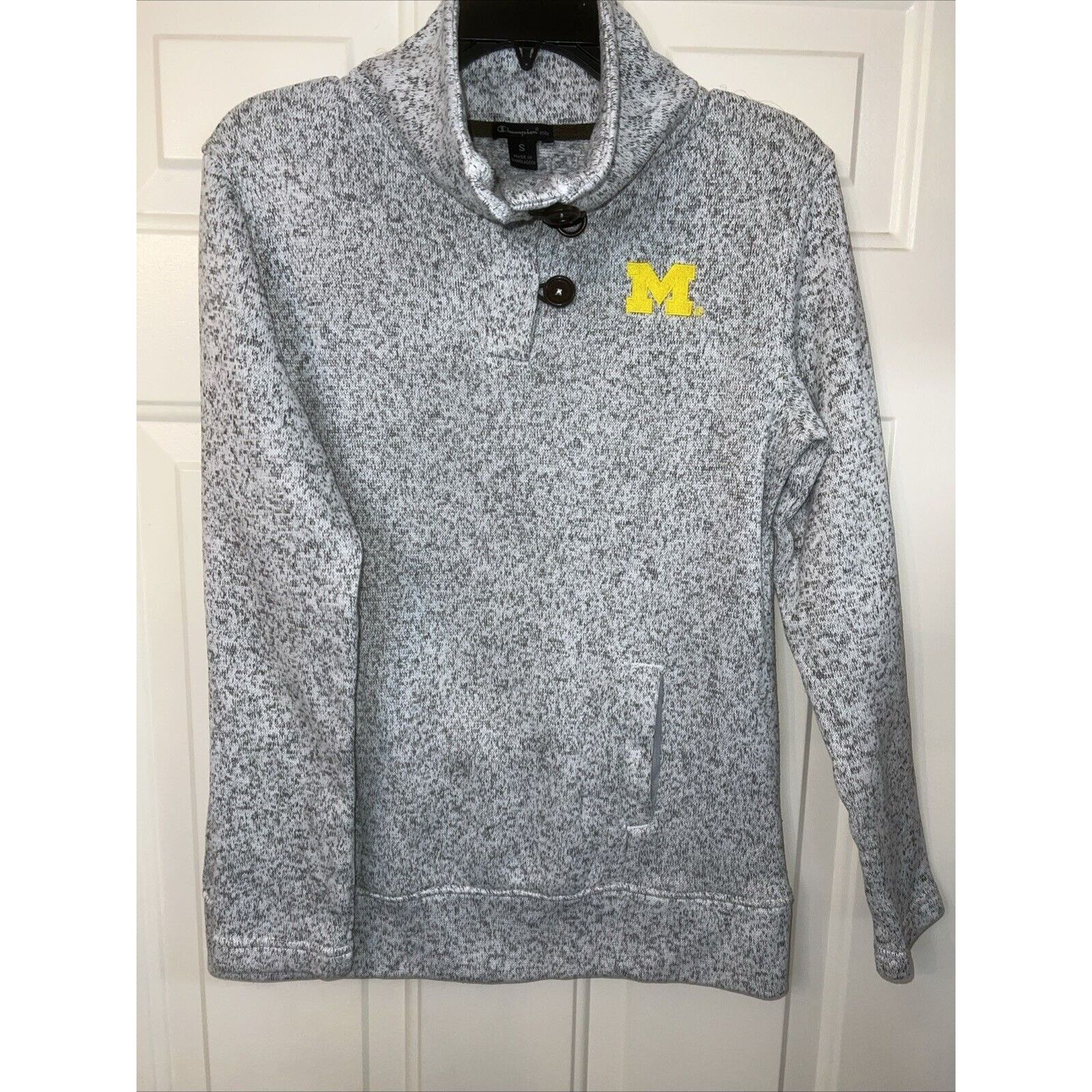 Champion Michigan Wolverines Sweater Women’s Small Gray Cowl Neck Size S / US 4 / IT 40 - 1 Thumbnail