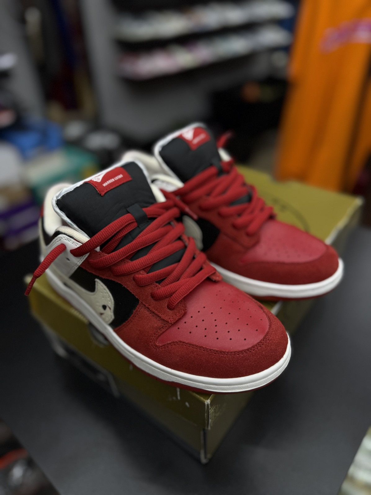 Warren Lotas Warren Lotas Red JASON Dunk Lawsuit Pair 8 Men’s Rare Size US 8 / EU 41 - 17 Thumbnail