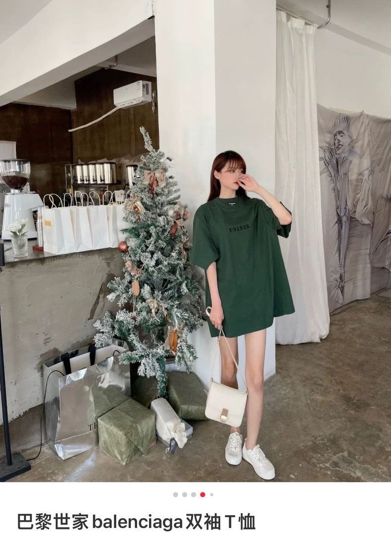 Balenciaga Balenciaga Green double sleeve T-shirt Size US L / EU 52-54 / 3 - 8 Thumbnail