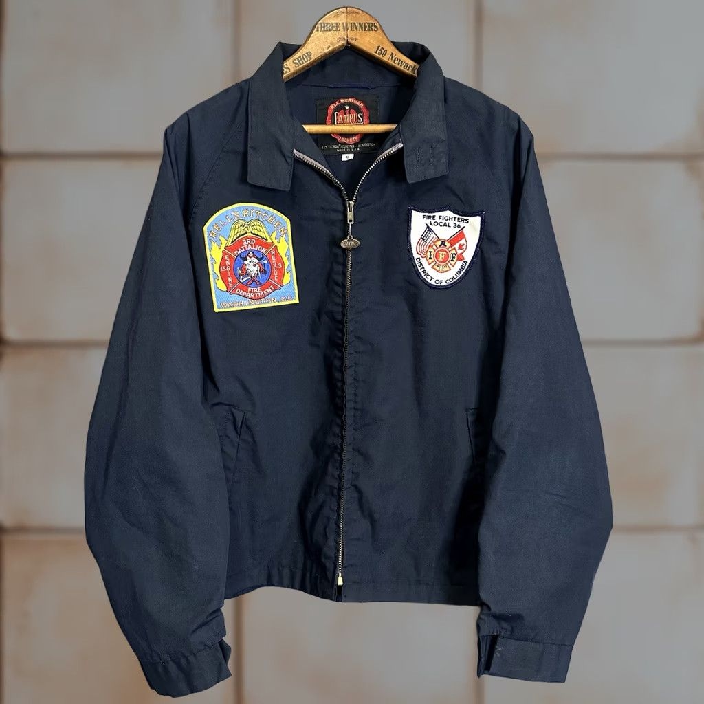 Vintage VINTAGE Campus Windbreaker Jacket Mens XL USA 80s Nylon Blue Logo Raglan Pocket Zip Mid-Length Size US XL / EU 56 / 4 - 1 Thumbnail