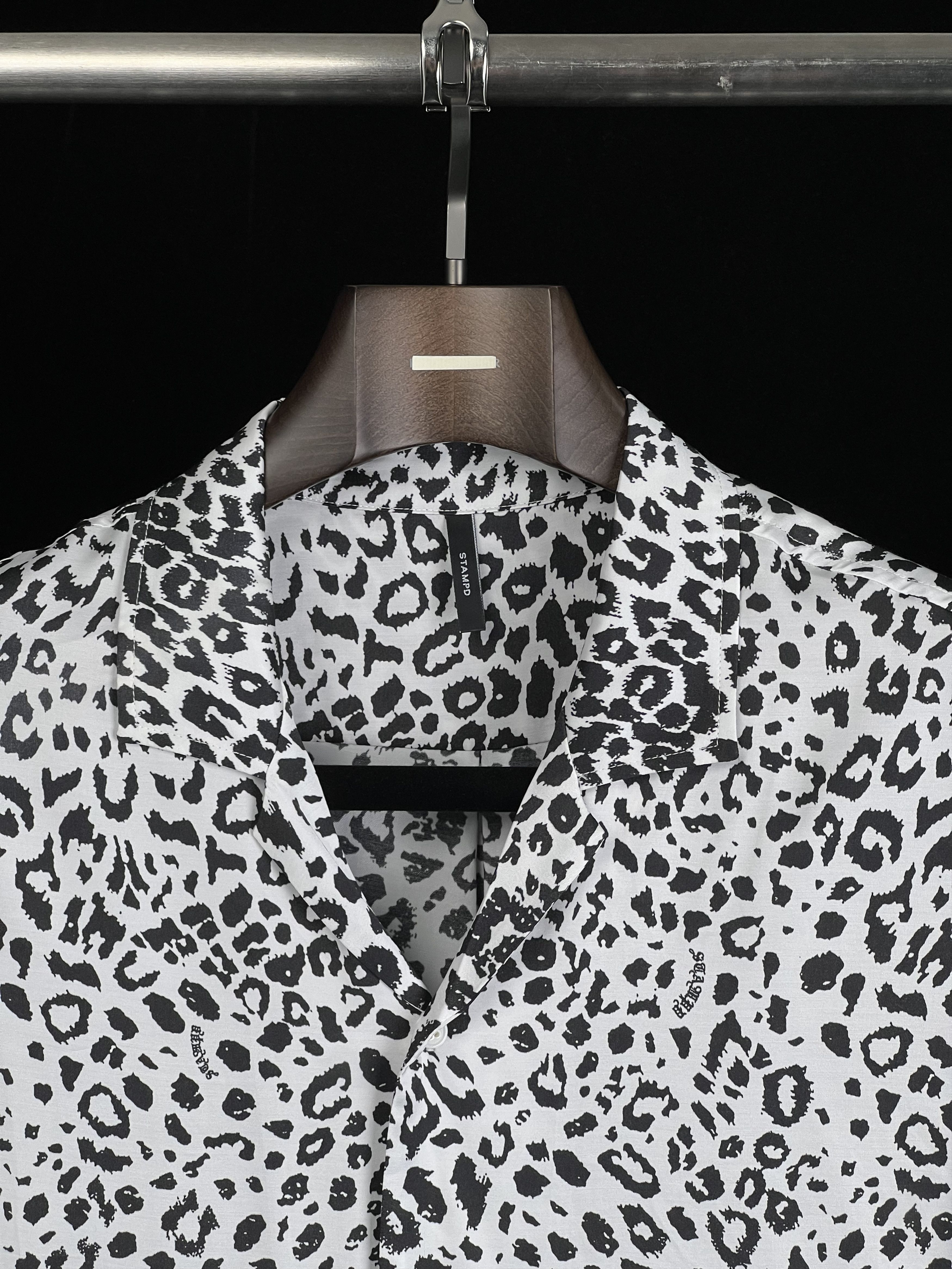 Stampd ✅9/10✅Stampd Leopard Shirt M short sleeve Size US M / EU 48-50 / 2 - 2 Thumbnail