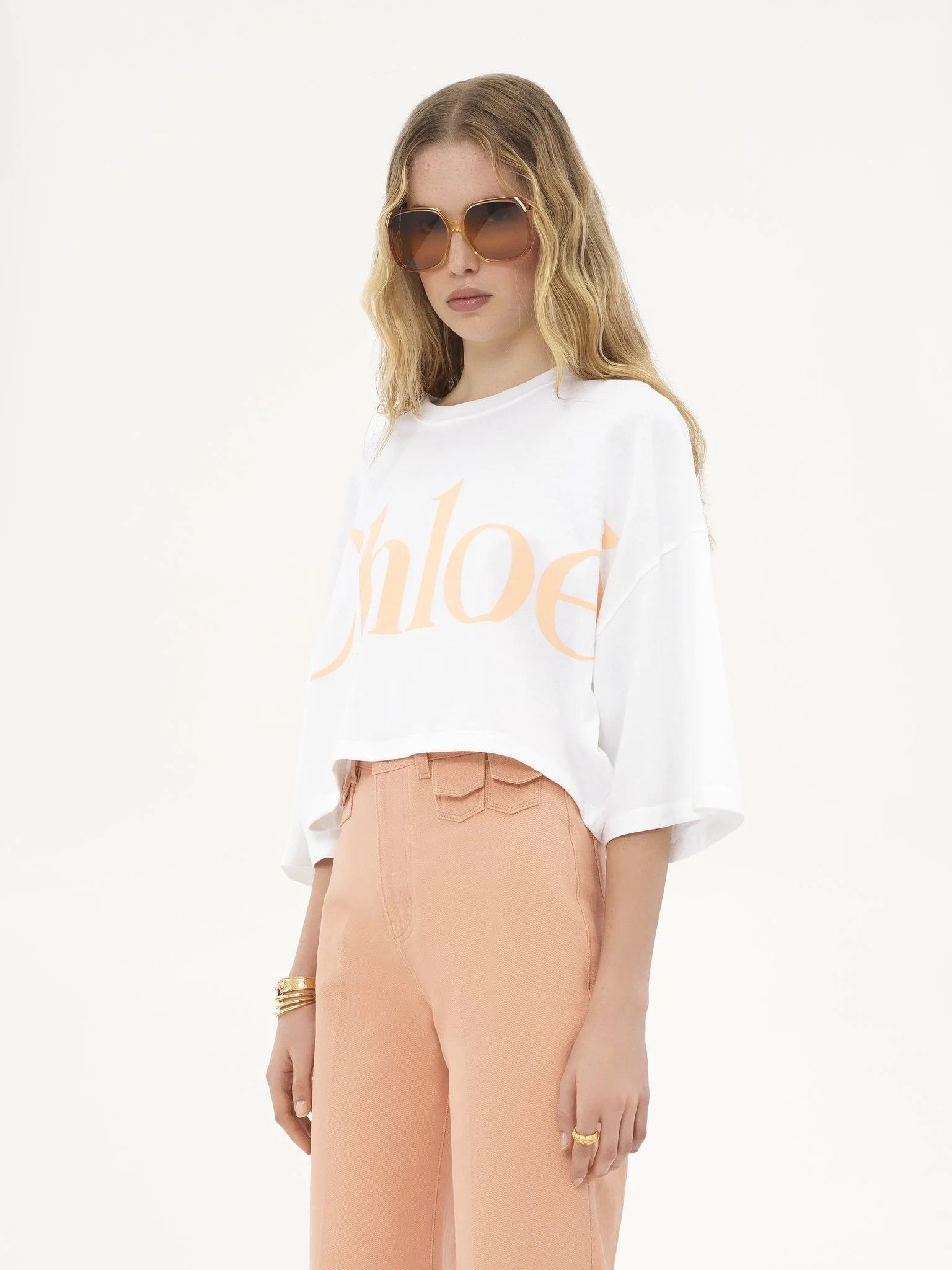 Chloe o1loc1c10226 Oversized Cropped Logo T-Shirt in White Size M / US 6-8 / IT 42-44 - 3 Thumbnail