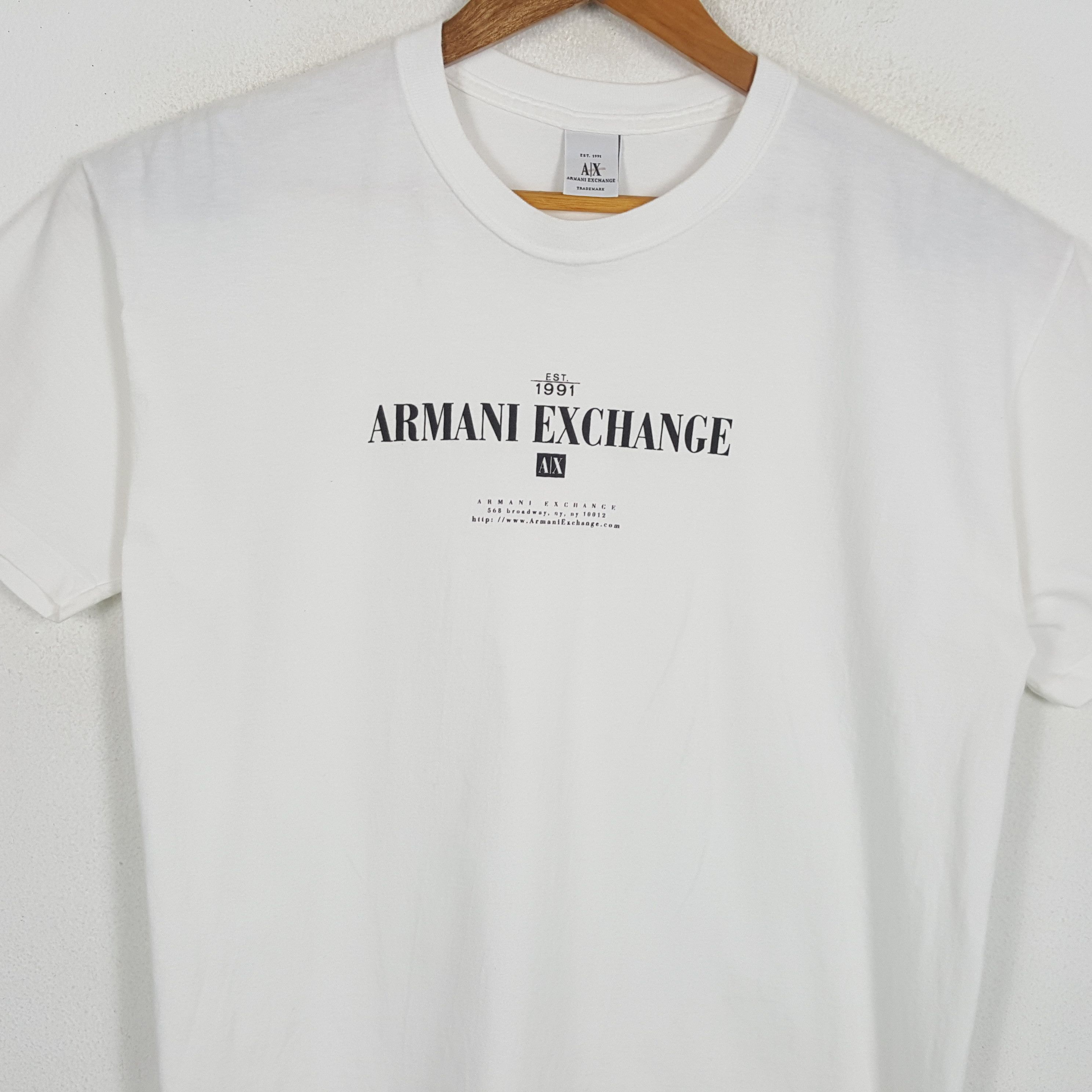 Vintage ARMANI EXCHANGE Italian Luxury Brand T-Shirt