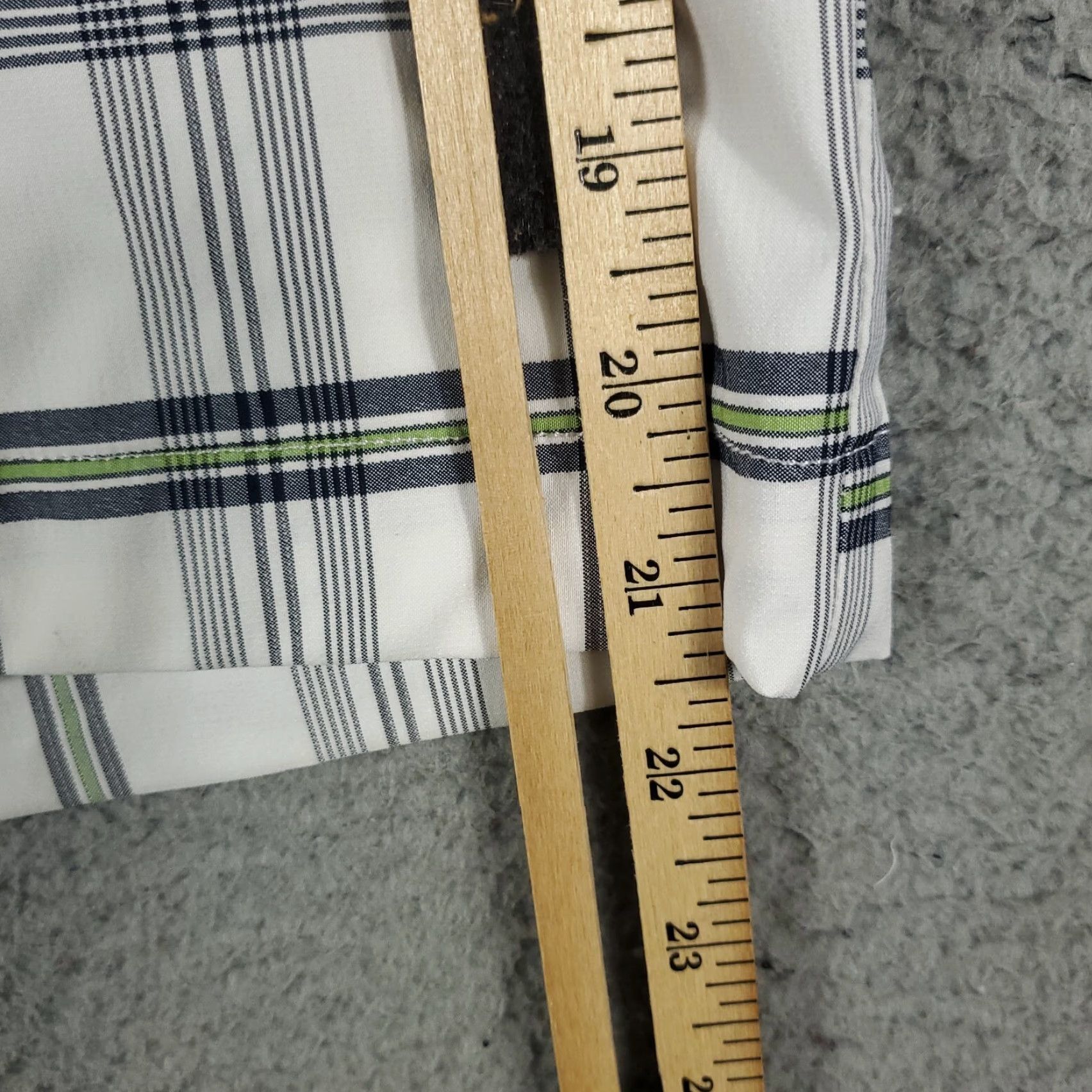 Vintage Greg Norman Shorts Adult 40 White Plaid Pleated Chinos Casual Mens Size US 40 / EU 56 - 5 Thumbnail