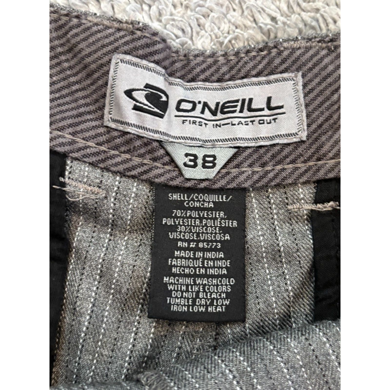 O'Neill O’Neill Shorts Men’s 38 Gray Striped Chino Casual Skate Surf First In Last Out Shirt Mens 38 Gray Striped Chino Pocket Pockets Size US 38 / EU 54 - 2 Thumbnail
