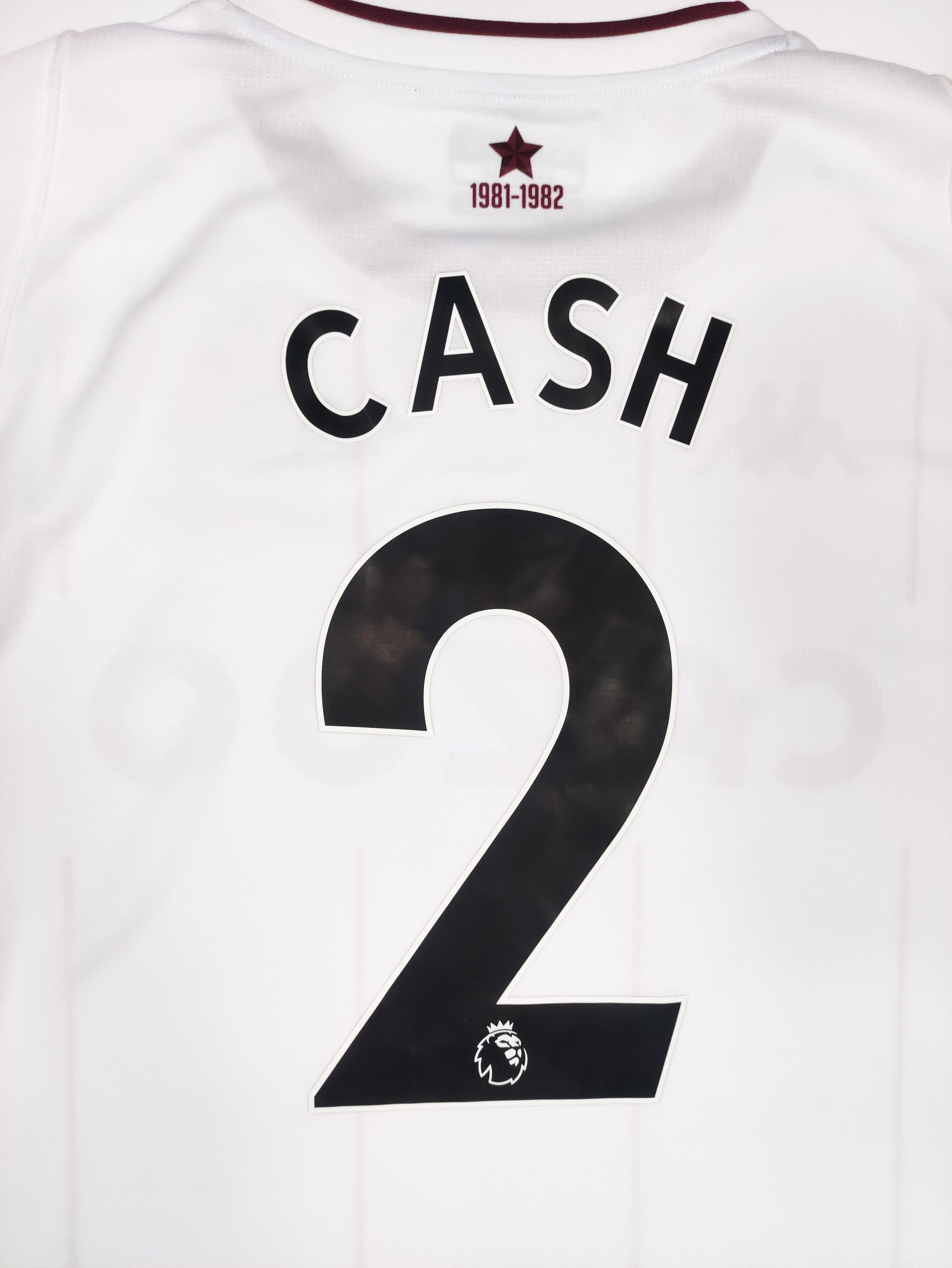 Kappa Matty Cash #2 Aston Villa 2021 2022 Kappa Away Shirt Size US XXL / EU 58 / 5 - 6 Thumbnail