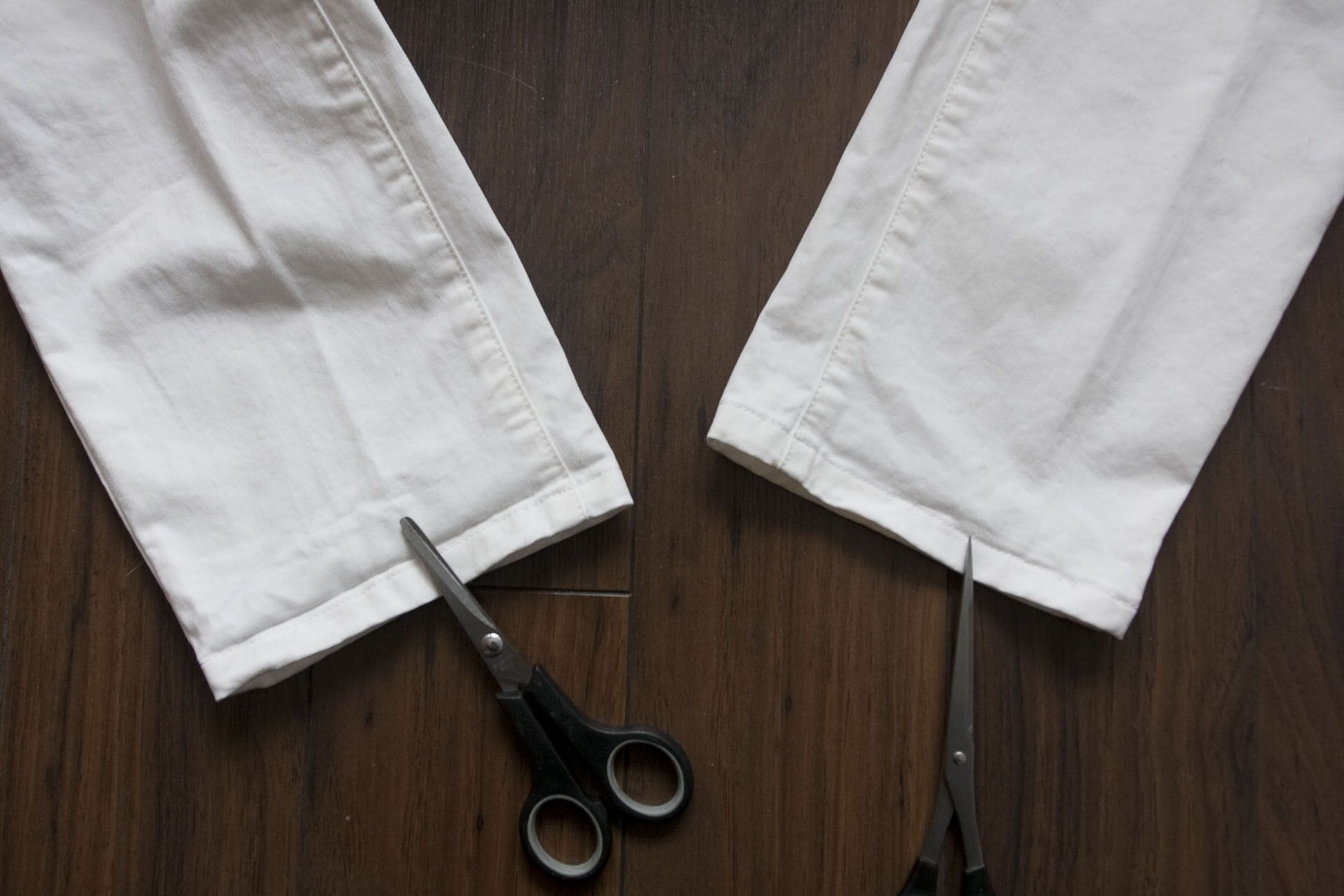 Suitsupply Suitsupply Chino Pants Size 32x35 White Size US 32 / EU 48 - 4 Thumbnail