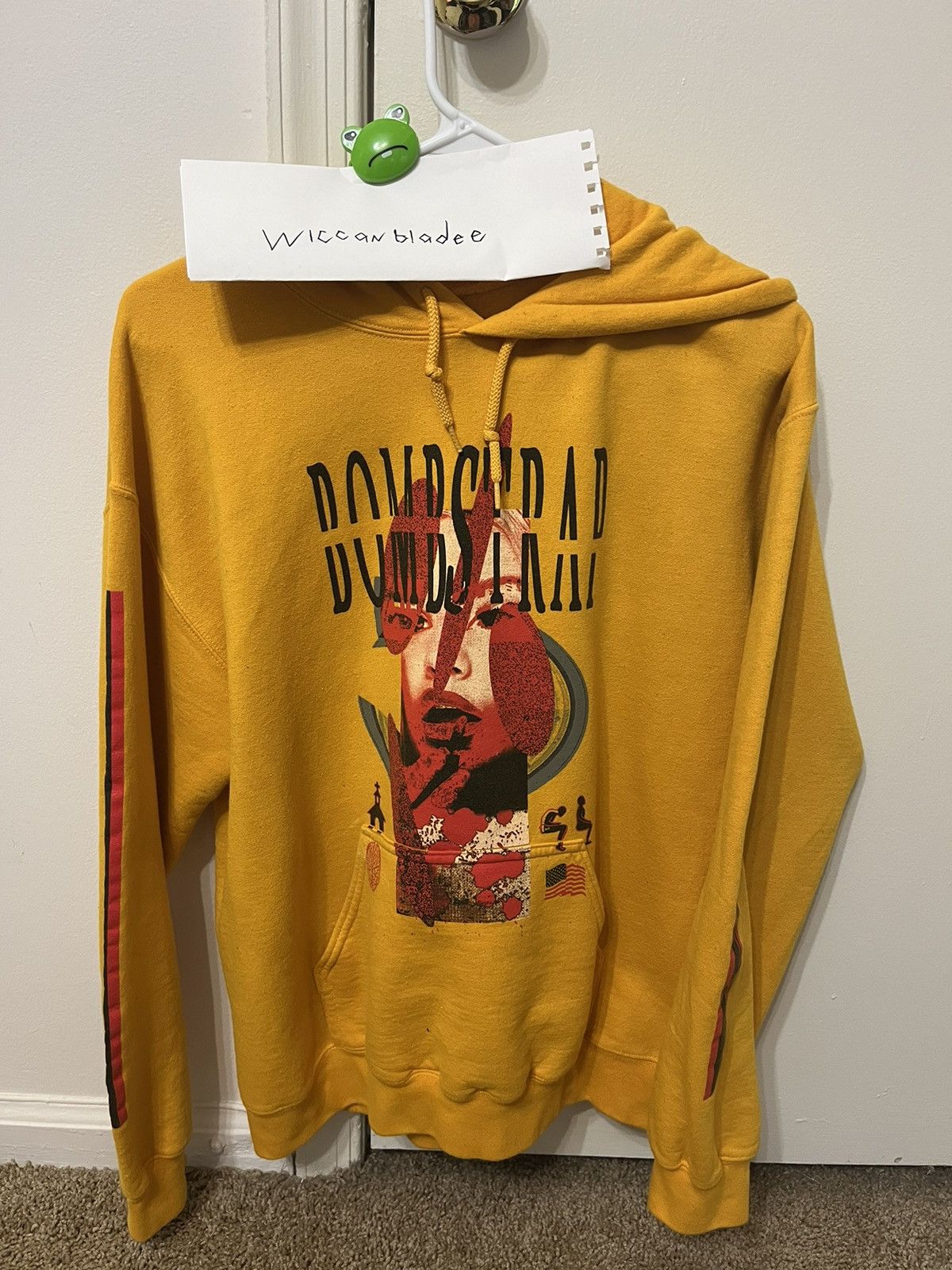 Bones × TeamSESH MDE X Teamsesh bomb strap hoodie ( Charles Carrol ) Size US M / EU 48-50 / 2 - 1 Thumbnail