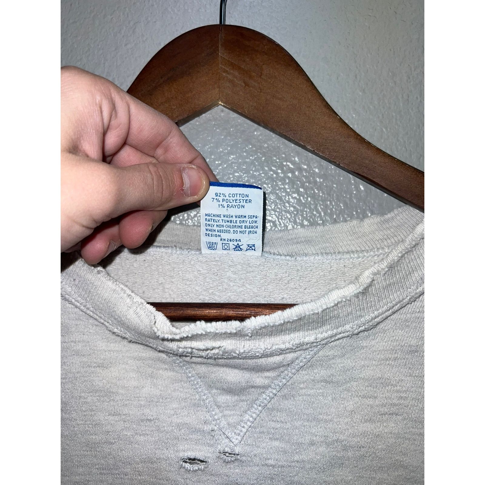 Vintage Womens Vintage Champion Eastern Michigan Sweatshirt Worn XL Size XL / US 12-14 / IT 48-50 - 9 Thumbnail