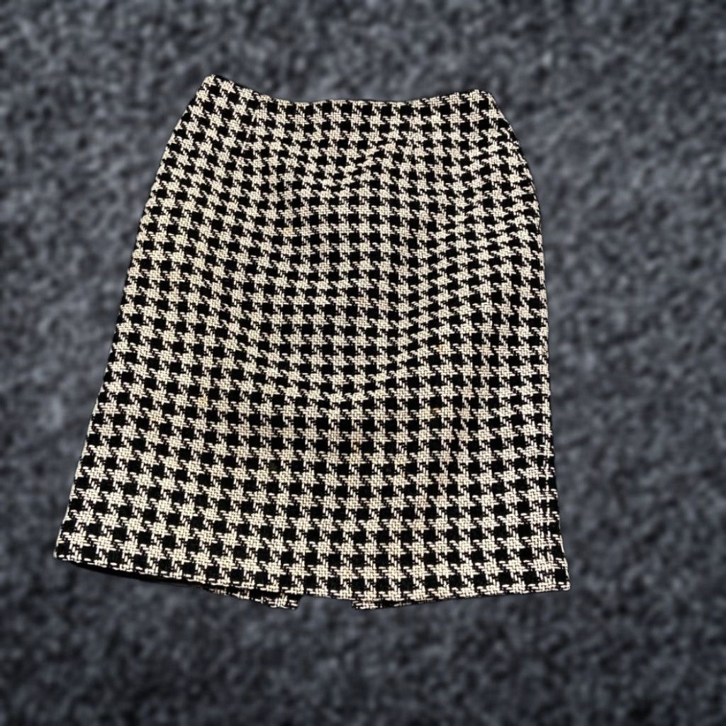 Vintage FOCUS 2000 Pencil Skirt Womens 8 White Black Houndstooth Lined Pleated Back Slit Shirt Skirt? Size 30" / US 8 / IT 44 - 1 Thumbnail