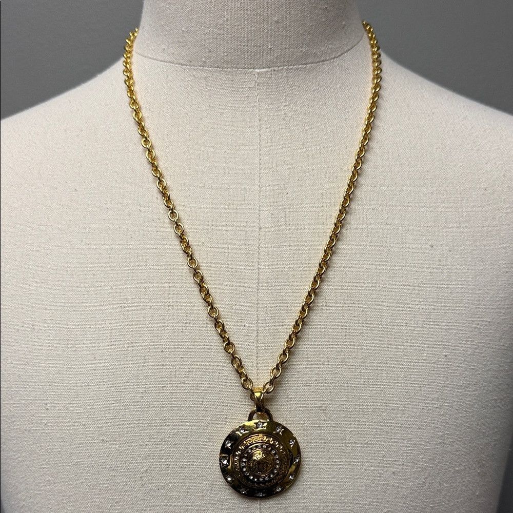 Versace Gianni Versace Medusa Pendant Necklace 28” Gold Tone Italy Size ONE SIZE - 1 Thumbnail