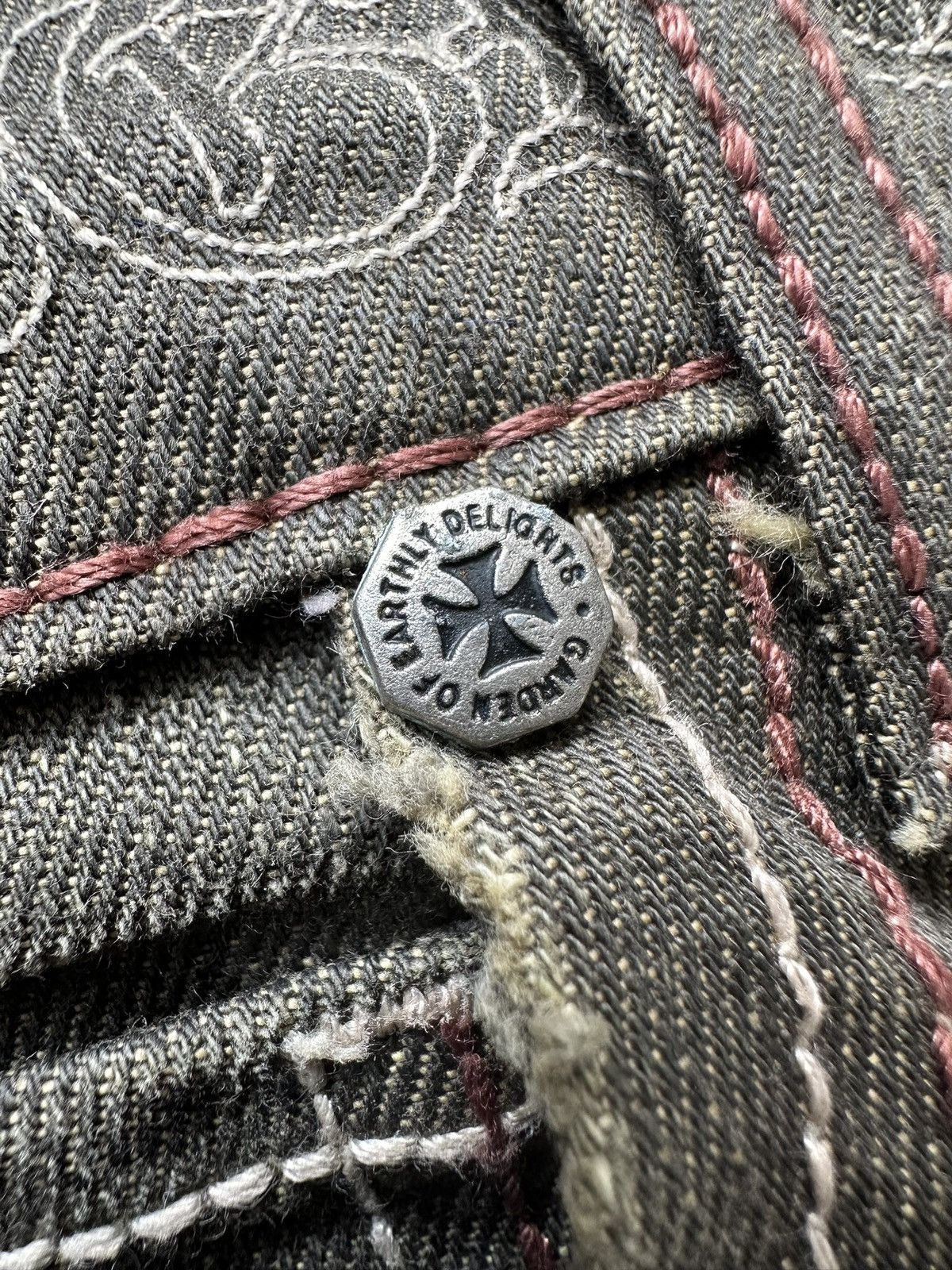 Monarchy Size 30/31 - 00’s Monarchy mudmax tribe flared Size US 30 / EU 46 - 17 Thumbnail