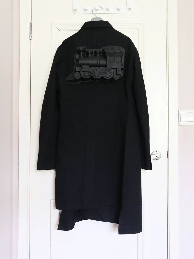 Comme des Garcons Comme des Garcons Homme Plus Black Coat Size US S / EU 44-46 / 1 - 1 Thumbnail