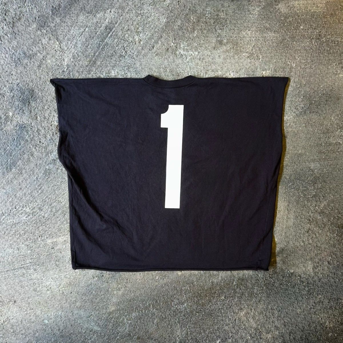 Tシャツ・カットソー Yeezy One Box T-Shirt Black YEEZY YZY Vultures 1 One Box Tee T Shirt - Black Sizes 1-3