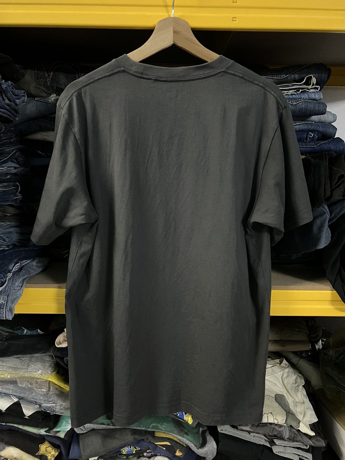 Japanese Brand × Kaws × Uniqlo LIMITED EDITION UNIQLO KAWS TOKYO FIRST TEES Size US M / EU 48-50 / 2 - 2 Thumbnail