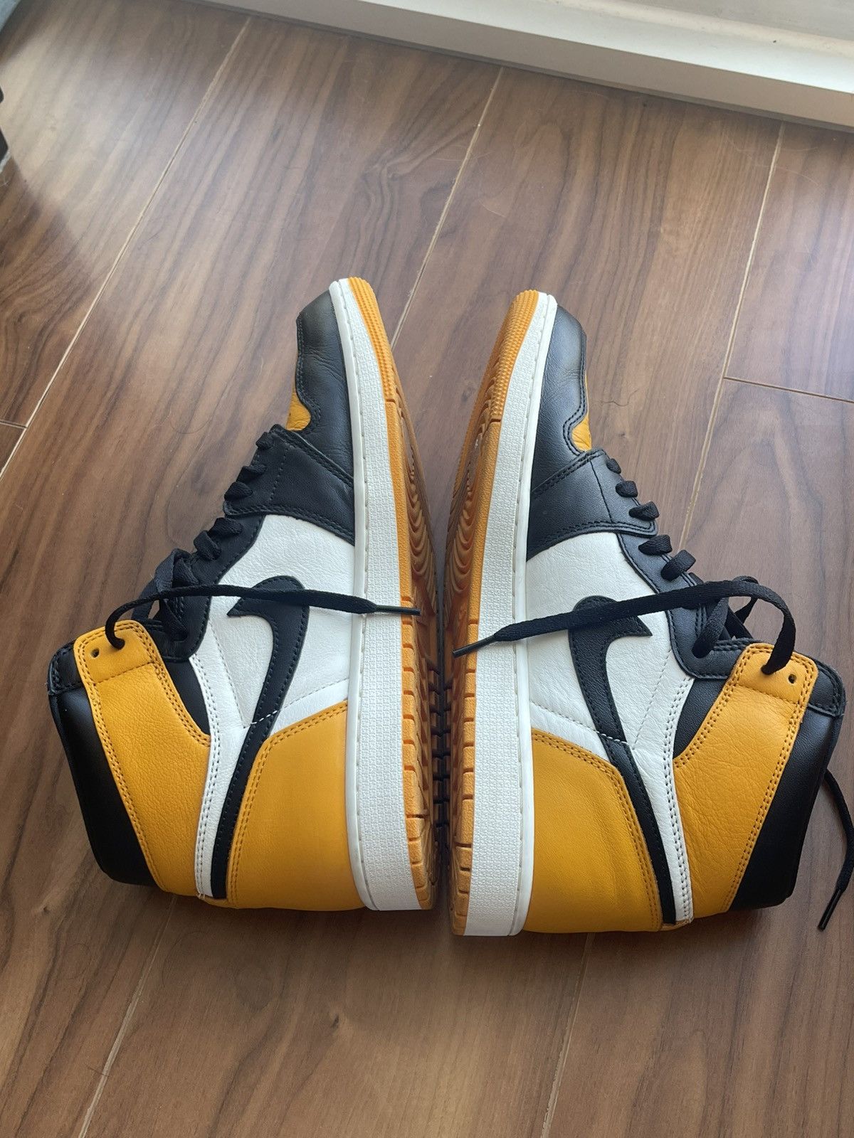 Jordan Brand Jordan 1 Hi OG Taxi Toe Size US 12 Very New Size US 12 / EU 45 - 4 Thumbnail