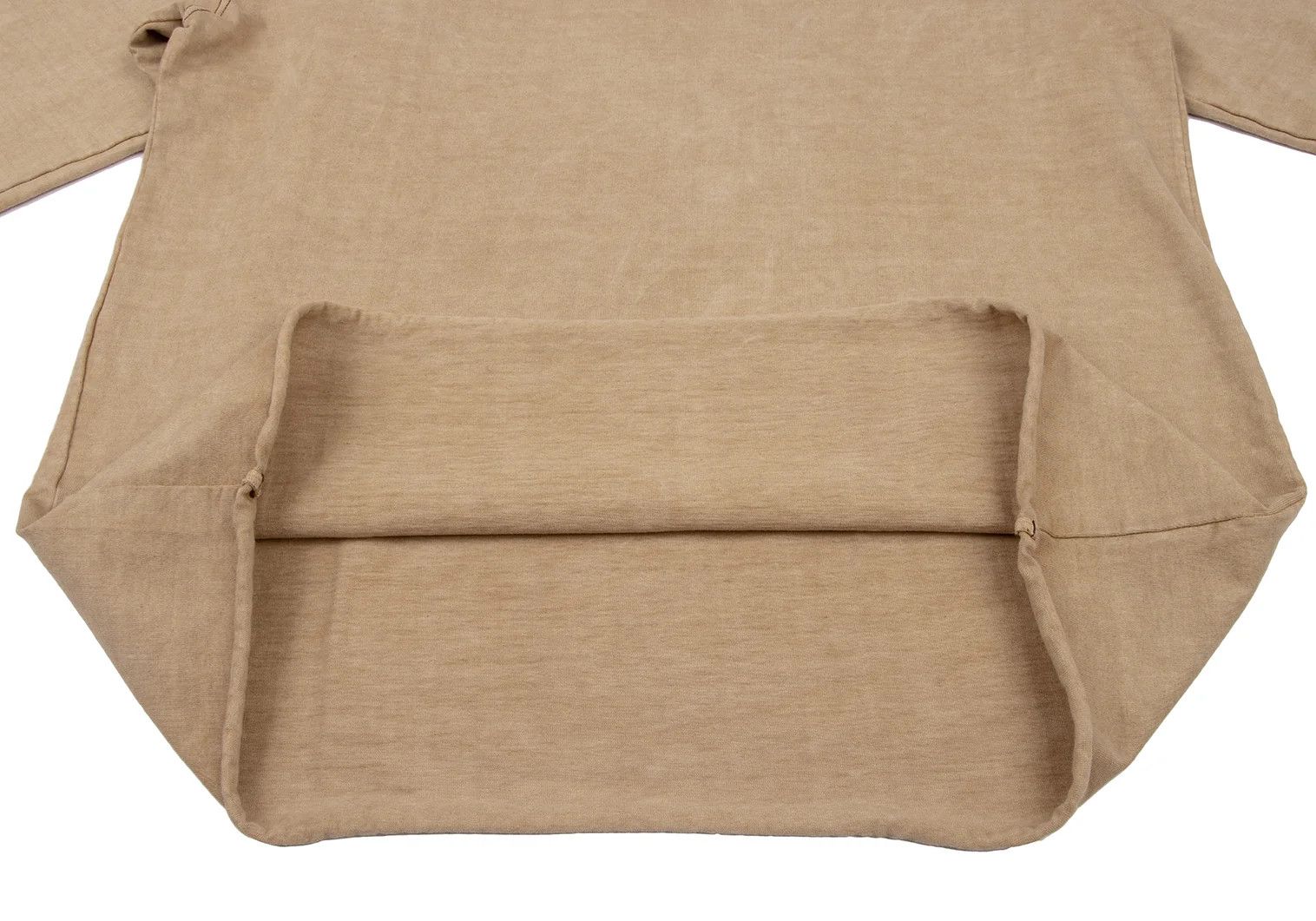 Issey Miyake Cotton Off-Shoulder T-Shirt in Beige Size 4 Size US XL / EU 56 / 4 - 8 Thumbnail
