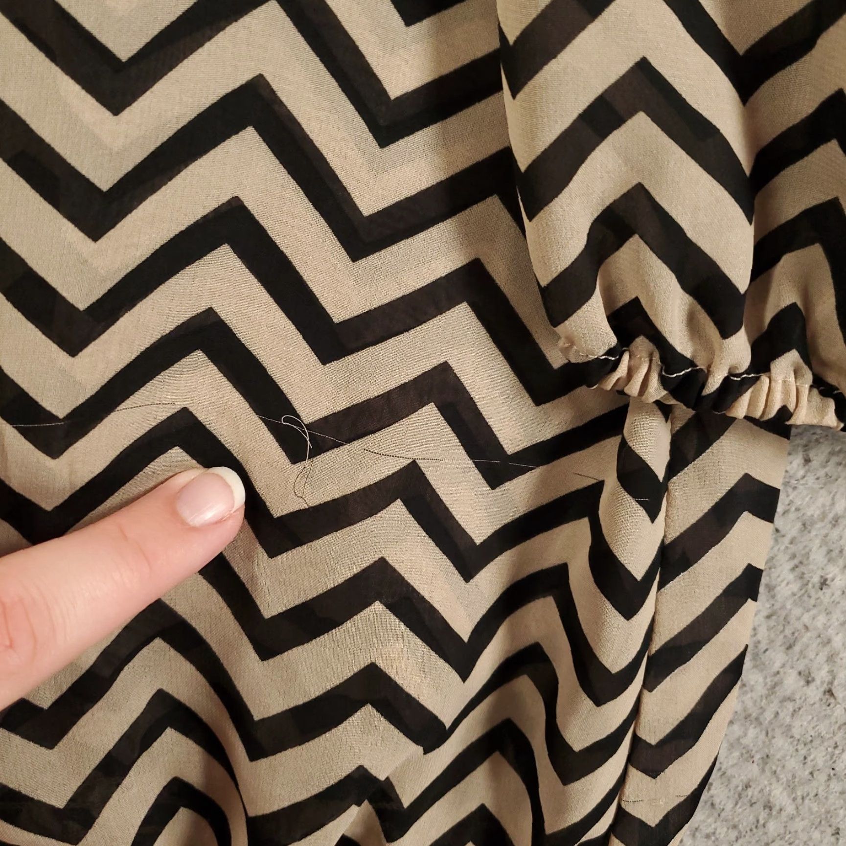 Vintage Chicos Blouse Womens 2XL Black Tan Zig Zag Striped Sheer Lightweight Size XXL / US 16-18 / IT 52-54 - 5 Thumbnail