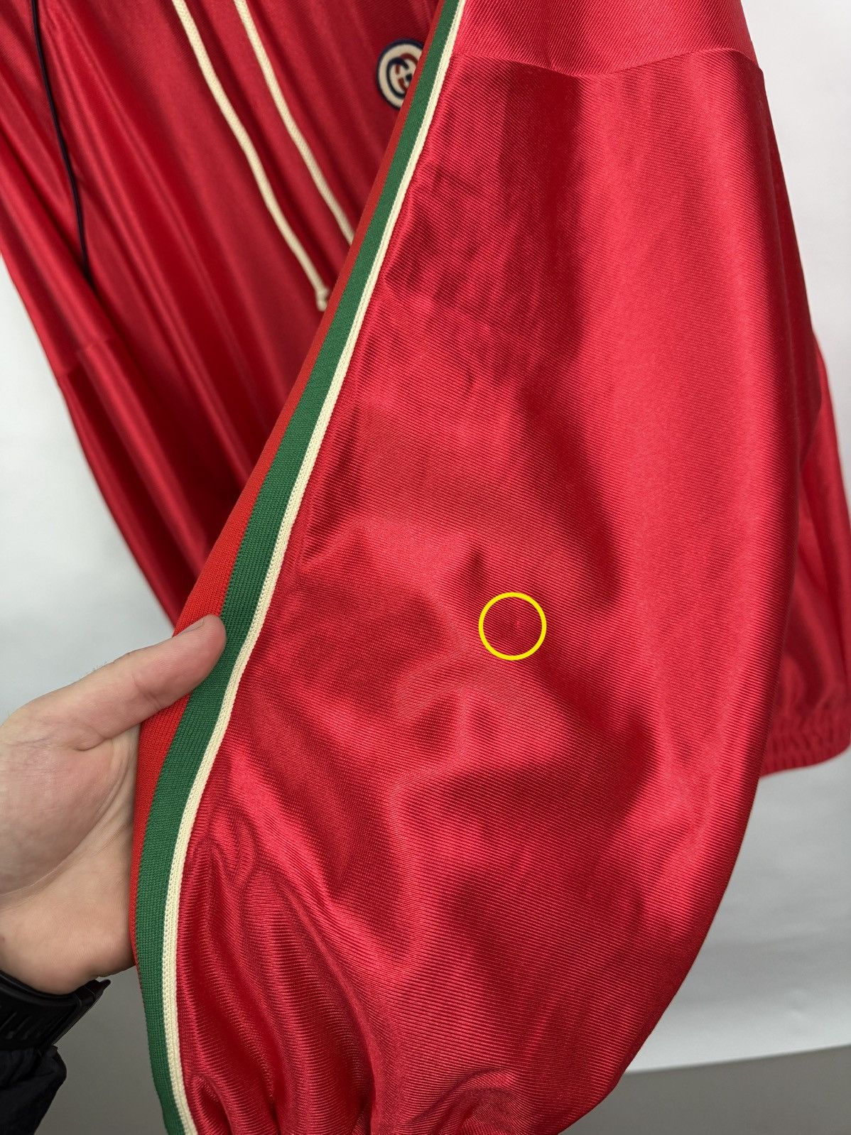 Gucci 🇮🇹 RRP $1550 Gucci Web Stripe Shiny Jersey Hoodie Rare Size US M / EU 48-50 / 2 - 17 Thumbnail