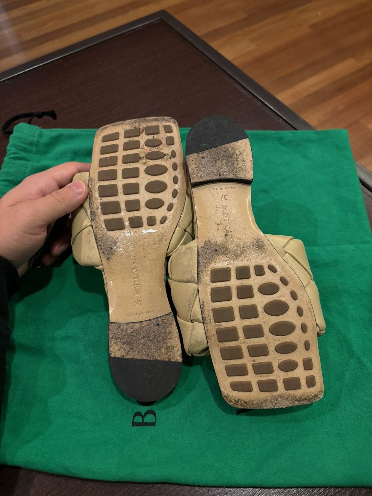 Bottega Veneta Bottega Veneta Lido Leather Sandals Size US 7 / IT 37 - 7 Thumbnail