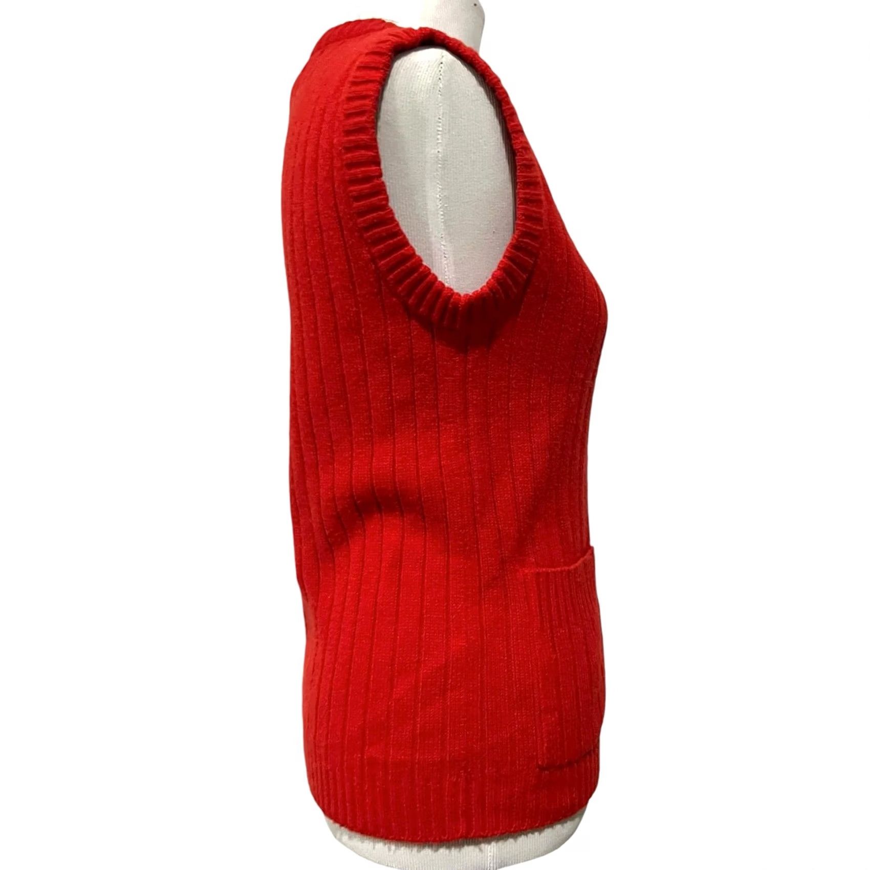 Vintage Merville Women’s Vest Sweater 80s Red V-Neck Pockets Button Front Sz M Vintage Size M / US 6-8 / IT 42-44 - 5 Thumbnail