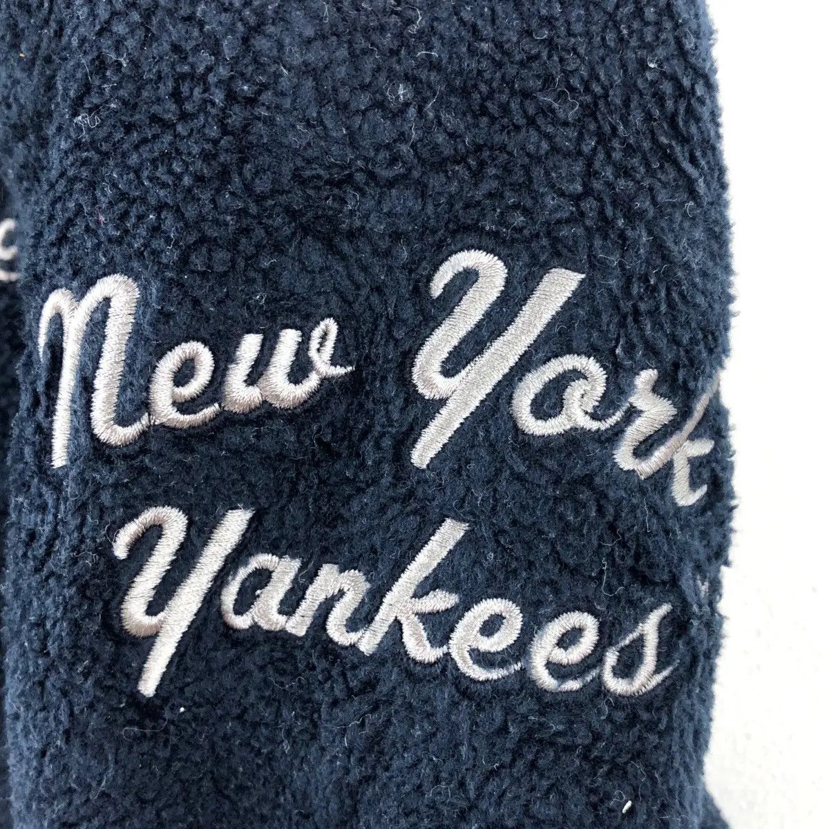 MLB × Uniqlo UNIQLO x NEW YORK Yankees MLB Baseball League Fleece Sweater Size L / US 10 / IT 46 - 7 Thumbnail