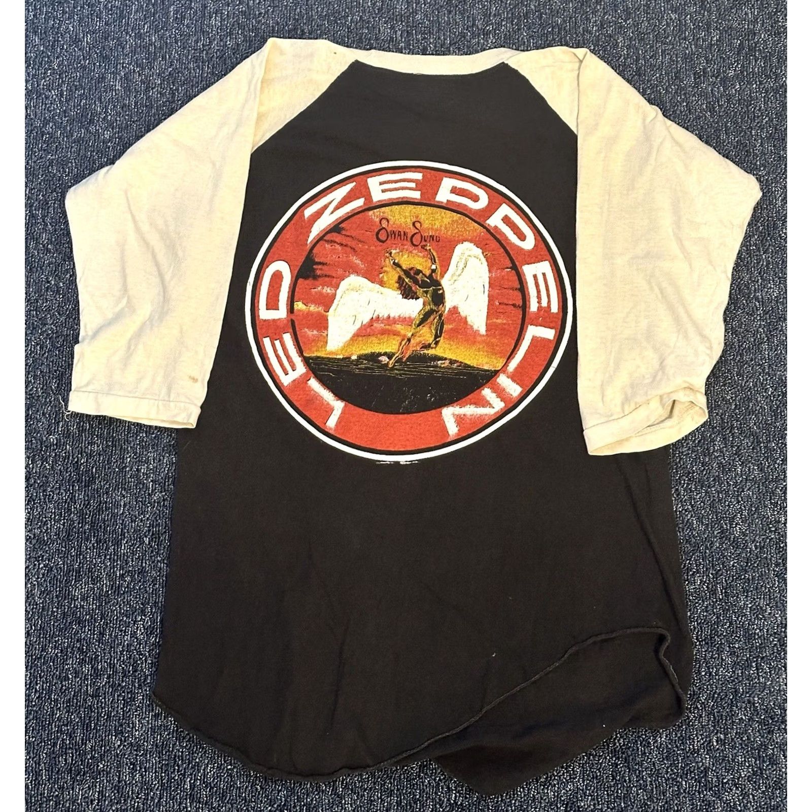 Glanshirt VINTAGE Led Zeppelin Raglan Shirt Rock N Roll Forever 1970s Swan Song Medium Unisex 3/4 Sleeve Graphic Tee Mens Womens Size US M / EU 48-50 / 2 - 2 Thumbnail