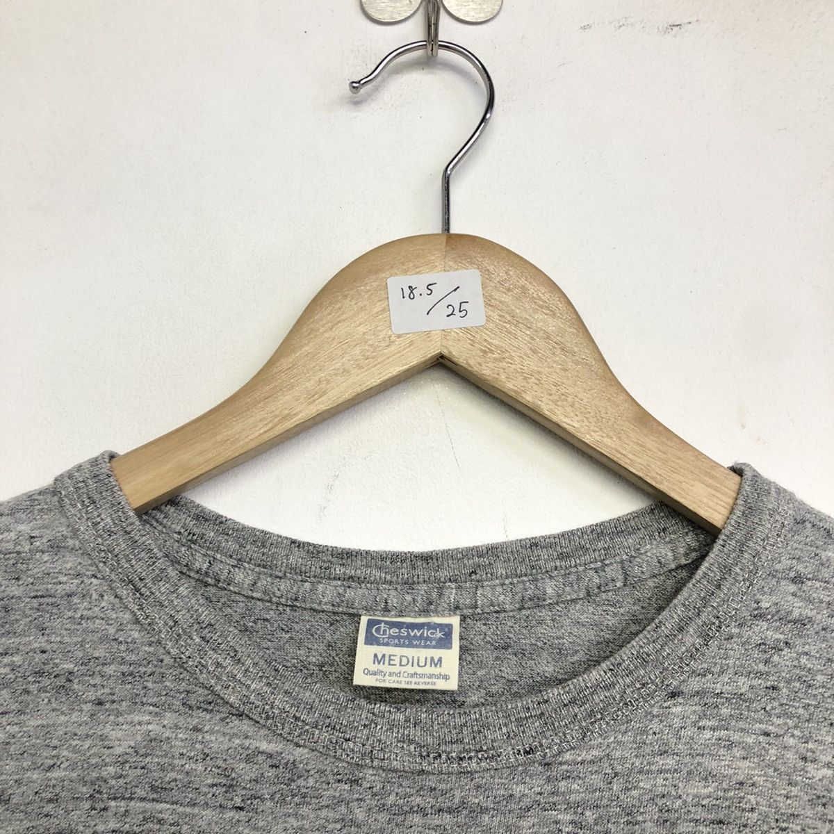 Japanese Brand Cheswick By Toyo Enterprise Pocket Tshirt Size US M / EU 48-50 / 2 - 5 Thumbnail