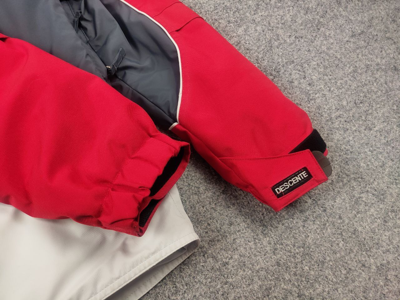 Descente Descente Airdrive Ski Zip insulated Jacket combined red Size US M / EU 48-50 / 2 - 8 Thumbnail